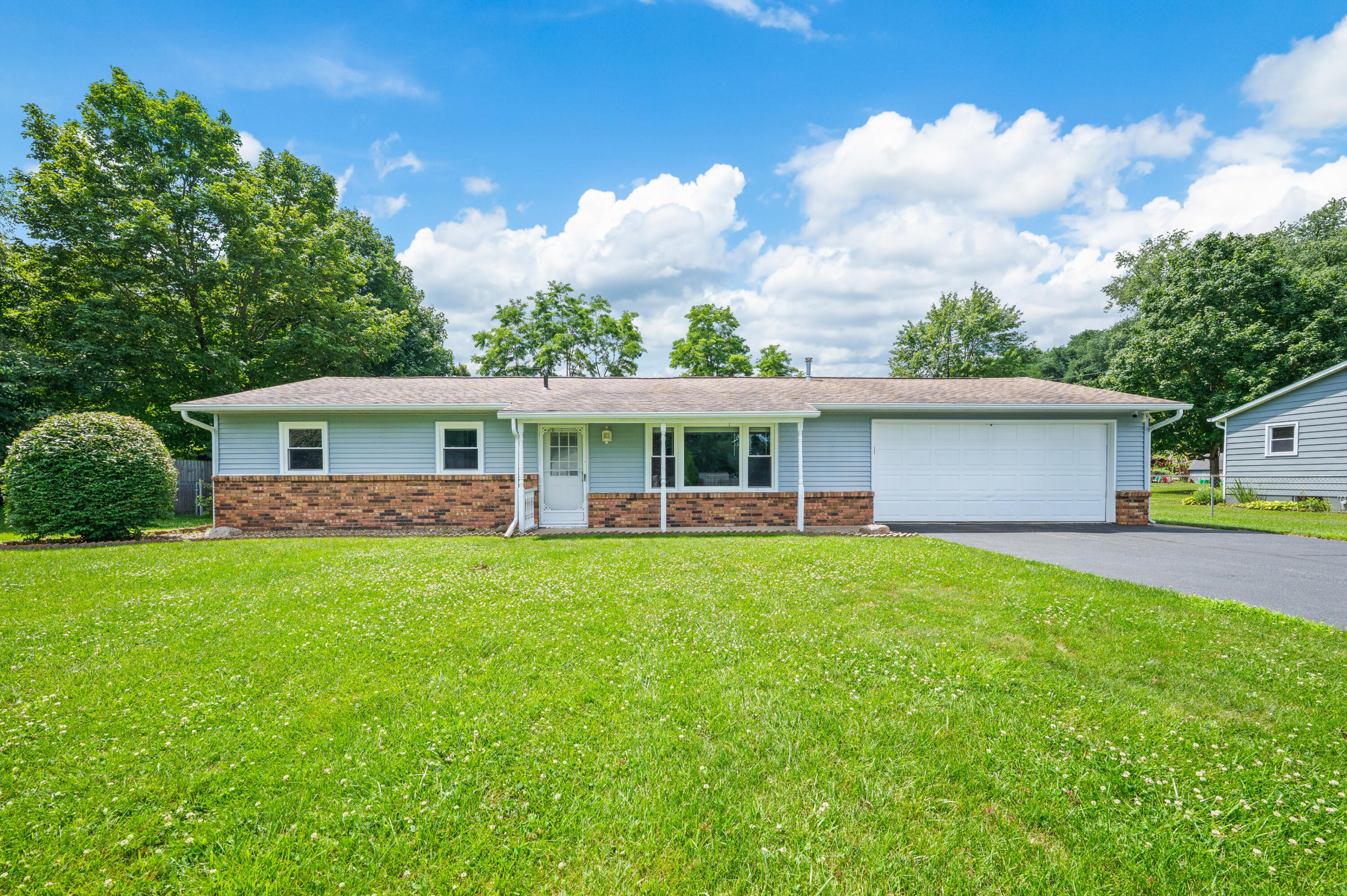2296 Janellen Drive Niles MI 49120