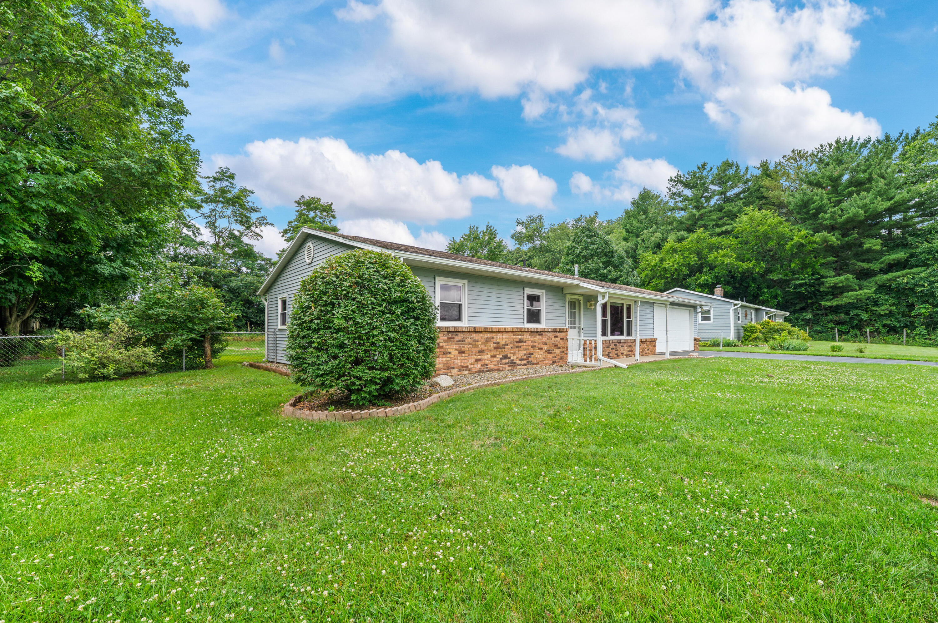 2296 Janellen Drive Niles MI 49120