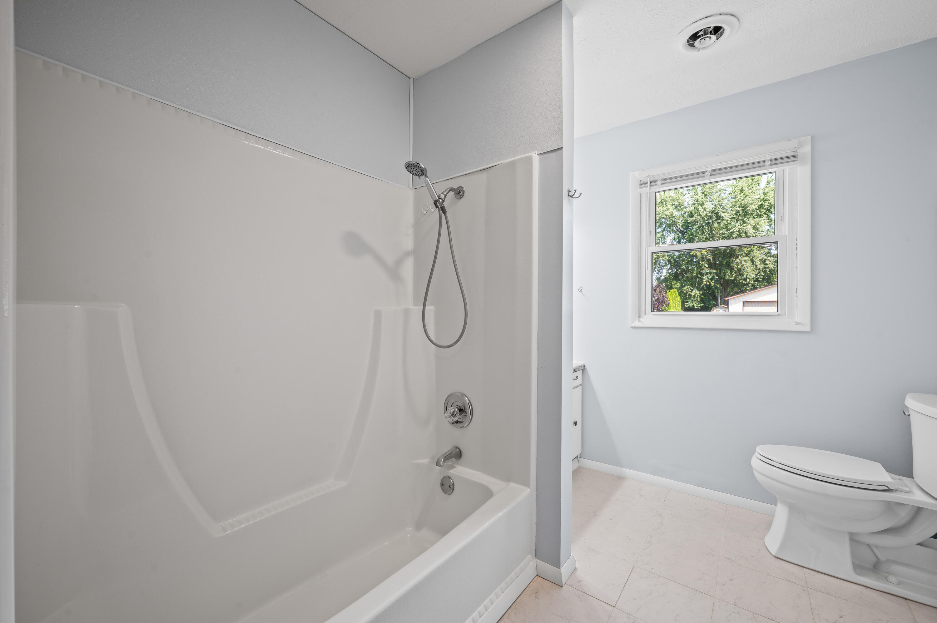 2296 Janellen Drive Niles MI 49120