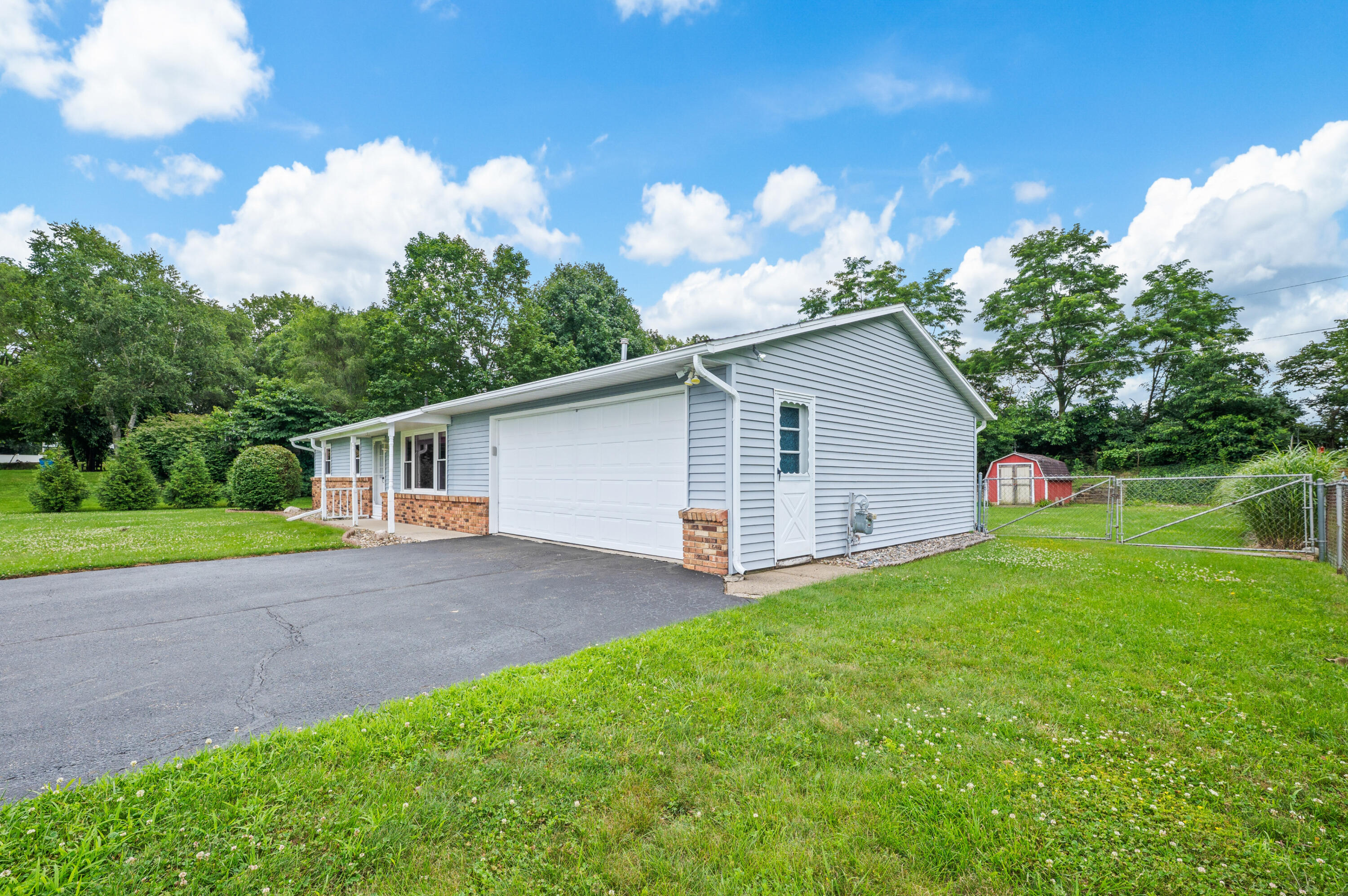2296 Janellen Drive Niles MI 49120