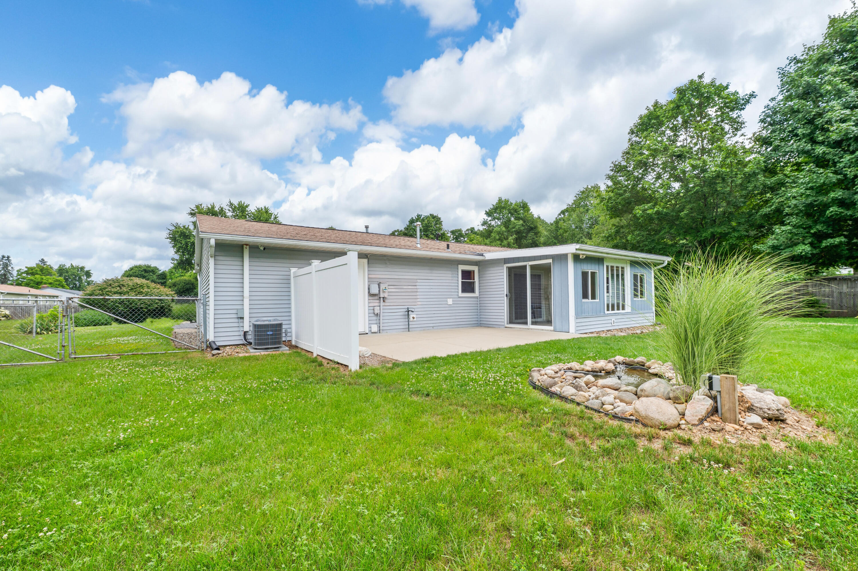 2296 Janellen Drive Niles MI 49120