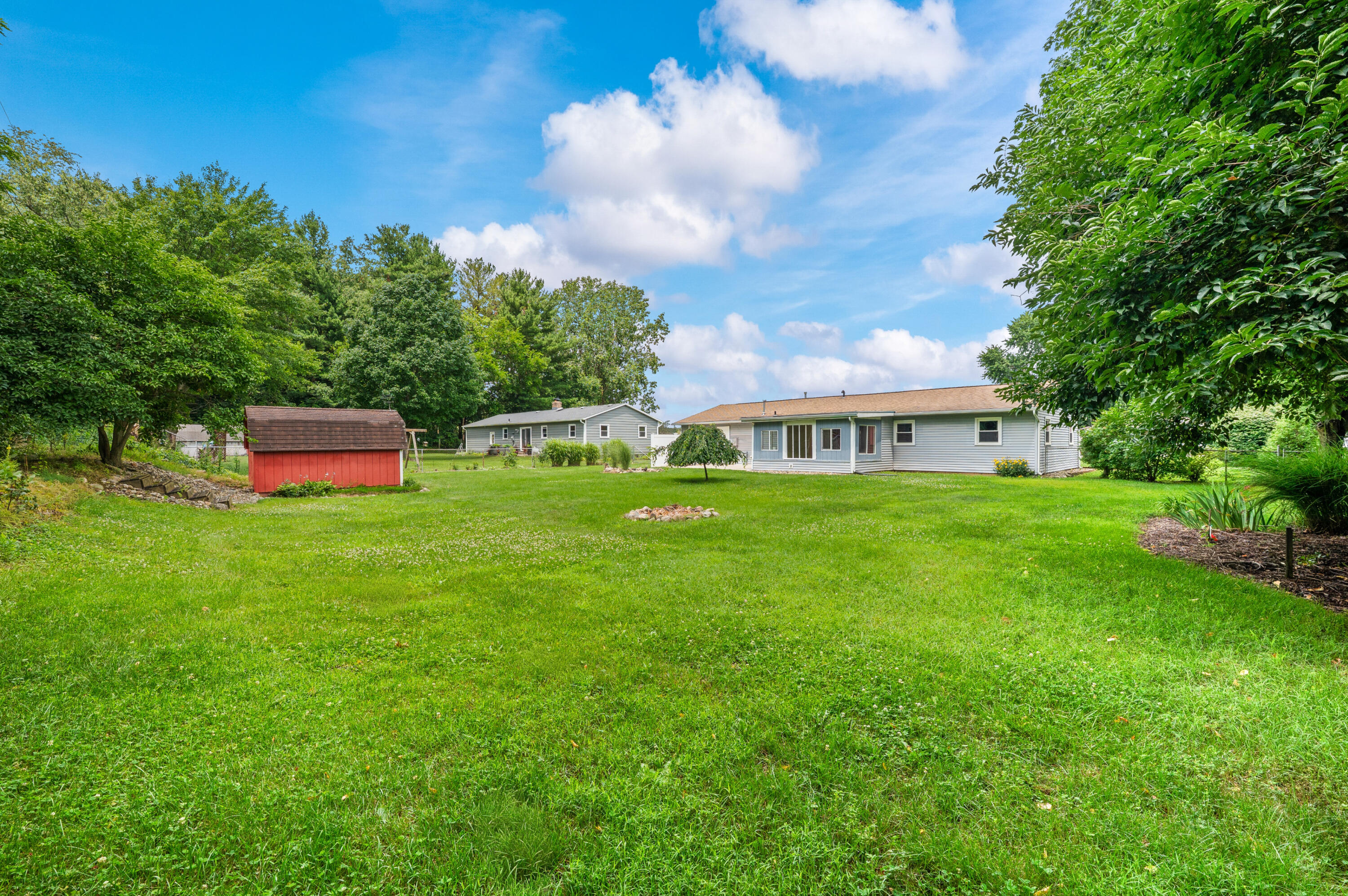2296 Janellen Drive Niles MI 49120
