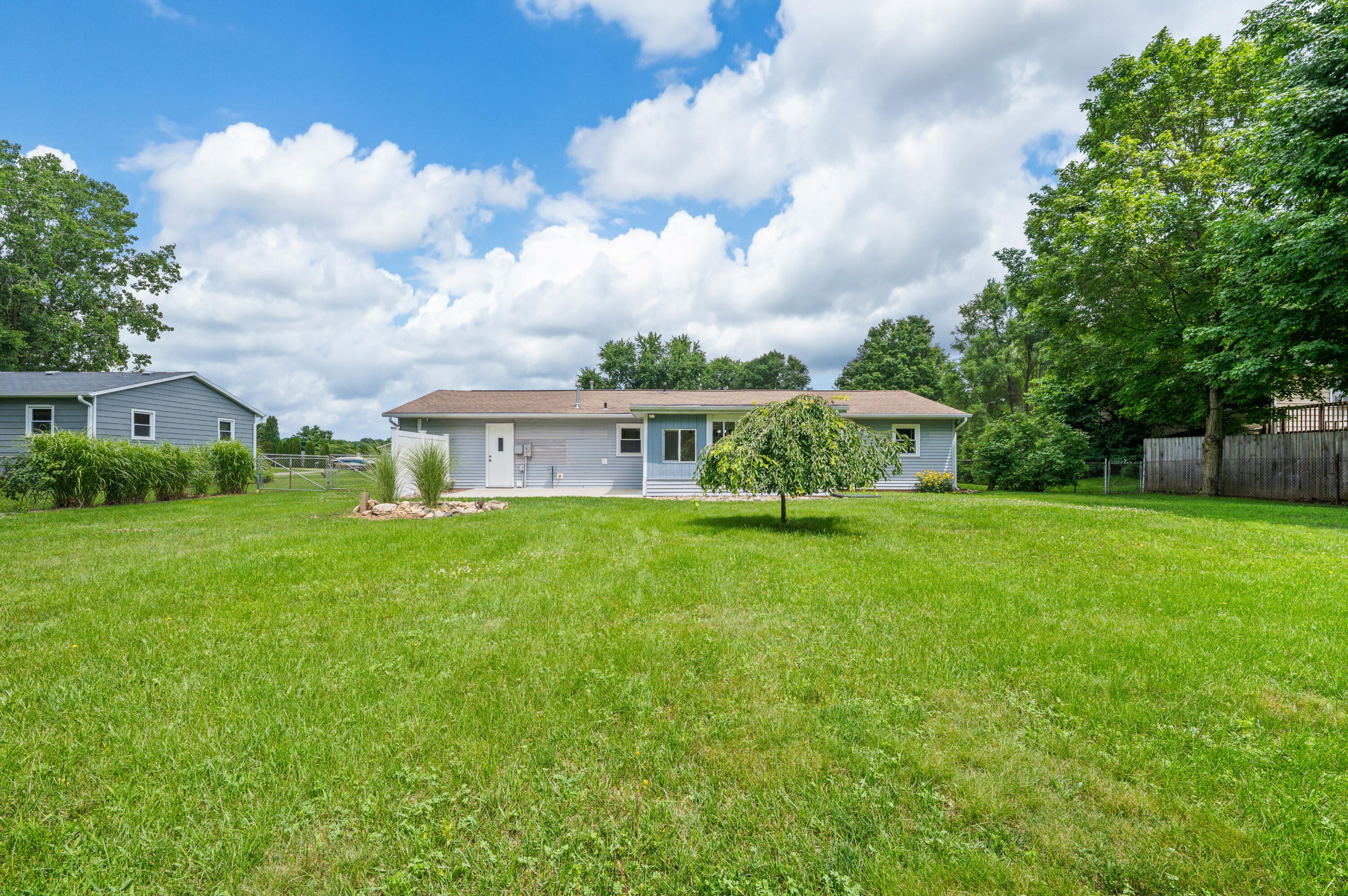 2296 Janellen Drive Niles MI 49120