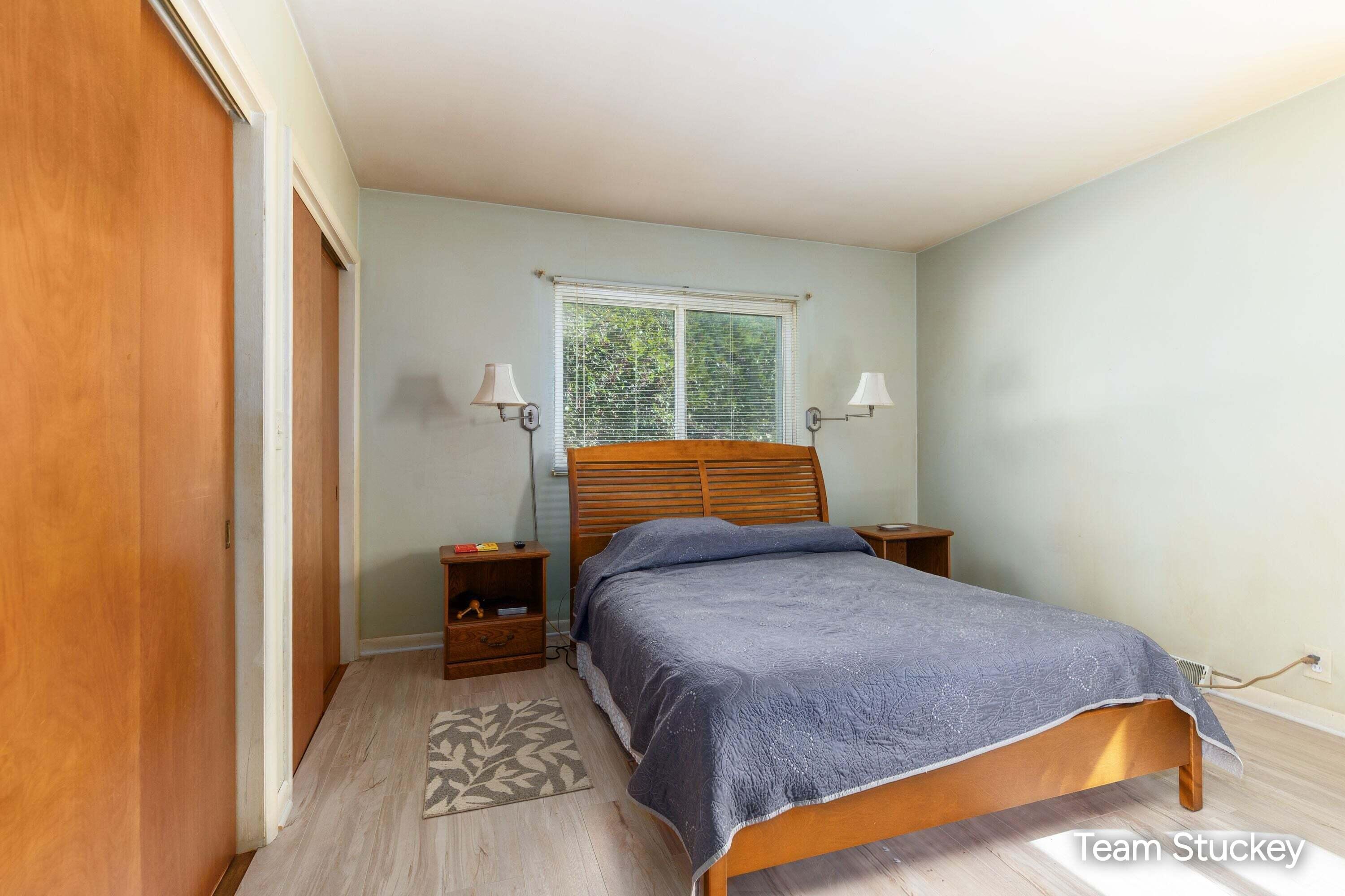 1127 Maplegrove Drive NW Grand Rapids MI 49504
