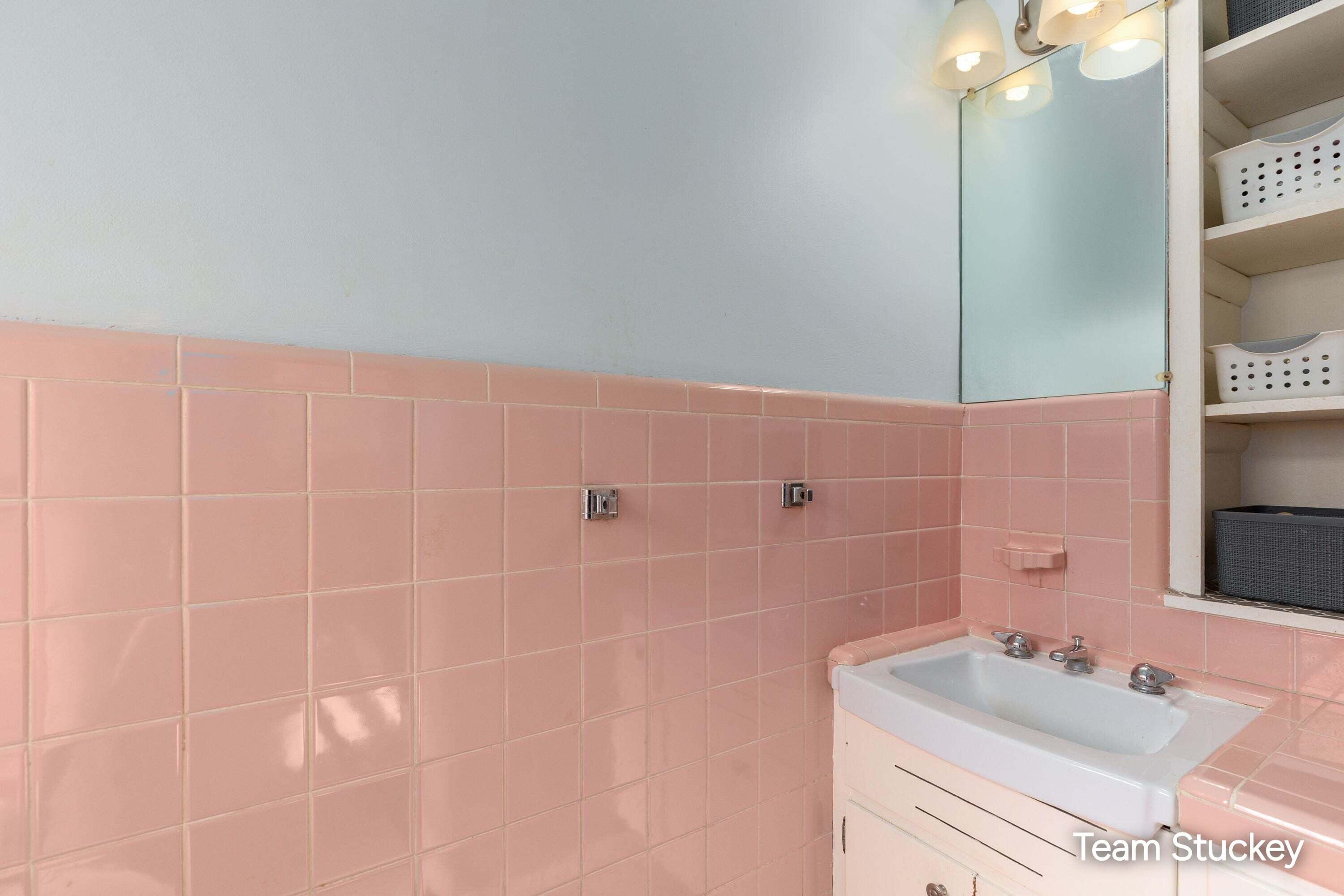 1127 Maplegrove Drive NW Grand Rapids MI 49504