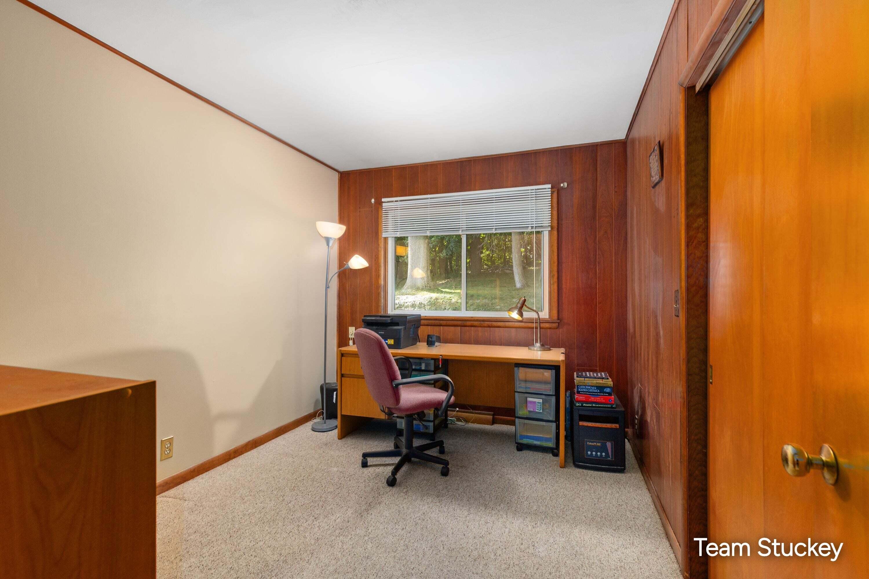 1127 Maplegrove Drive NW Grand Rapids MI 49504