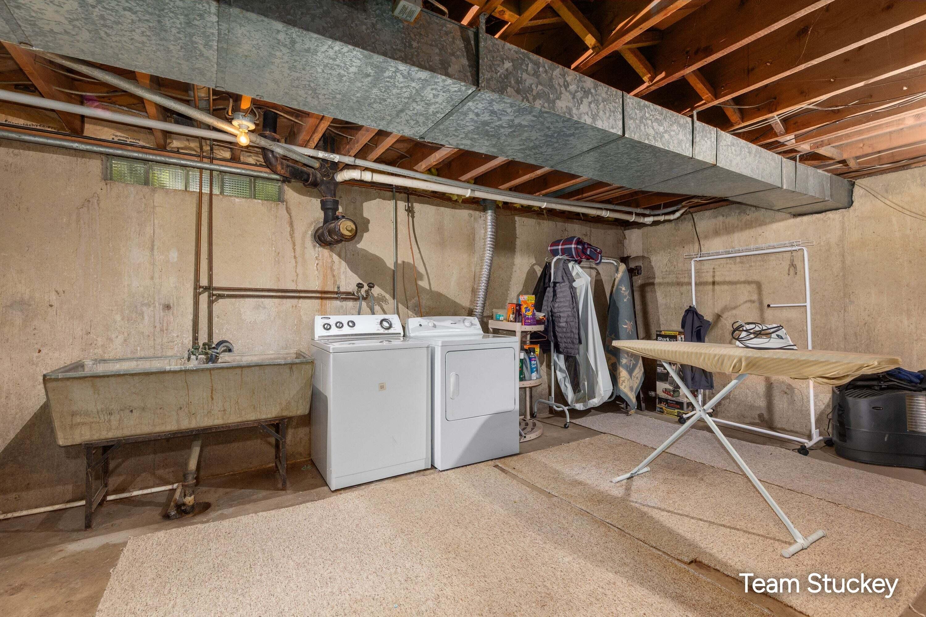 1127 Maplegrove Drive NW Grand Rapids MI 49504