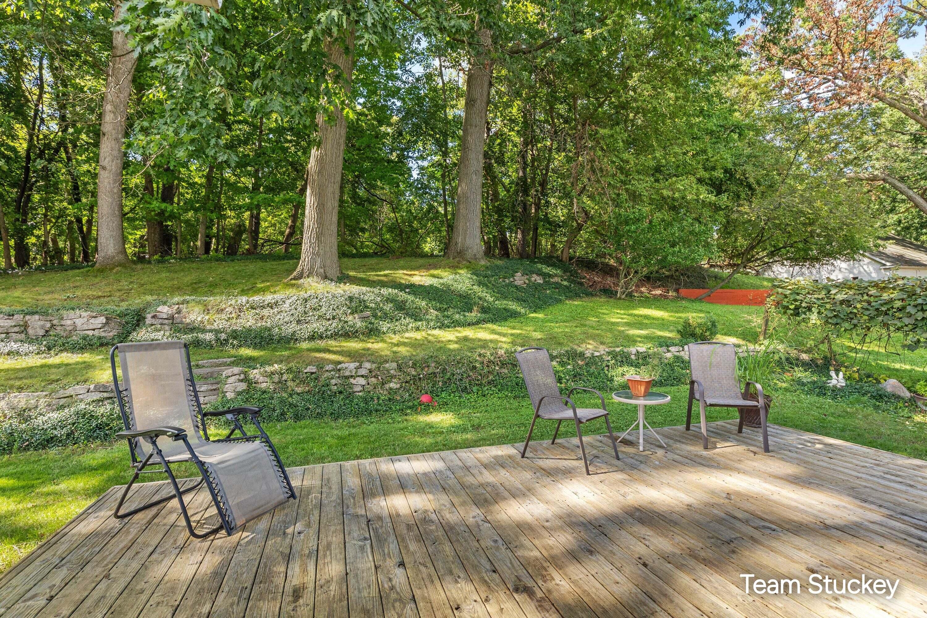 1127 Maplegrove Drive NW Grand Rapids MI 49504