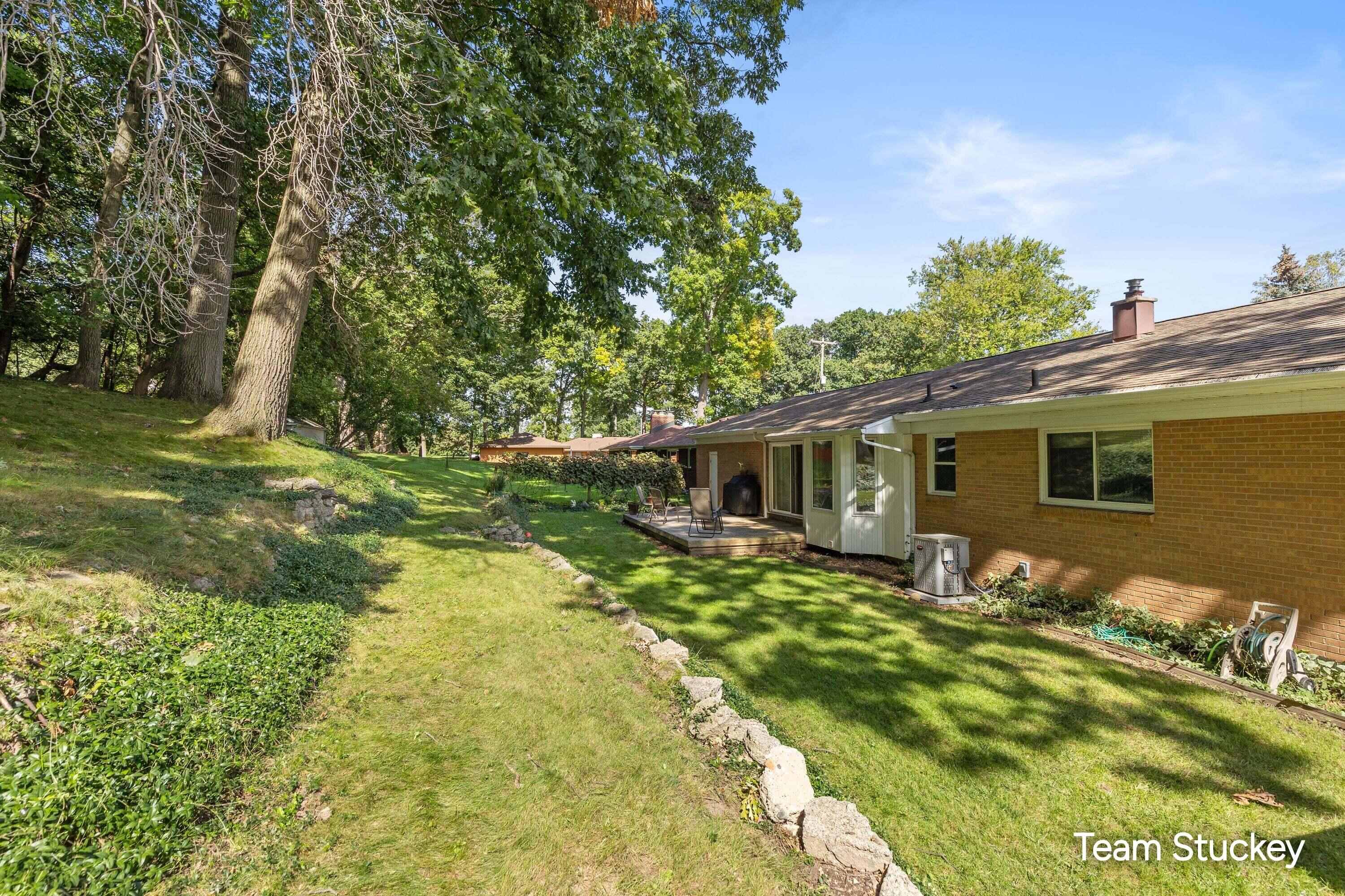1127 Maplegrove Drive NW Grand Rapids MI 49504