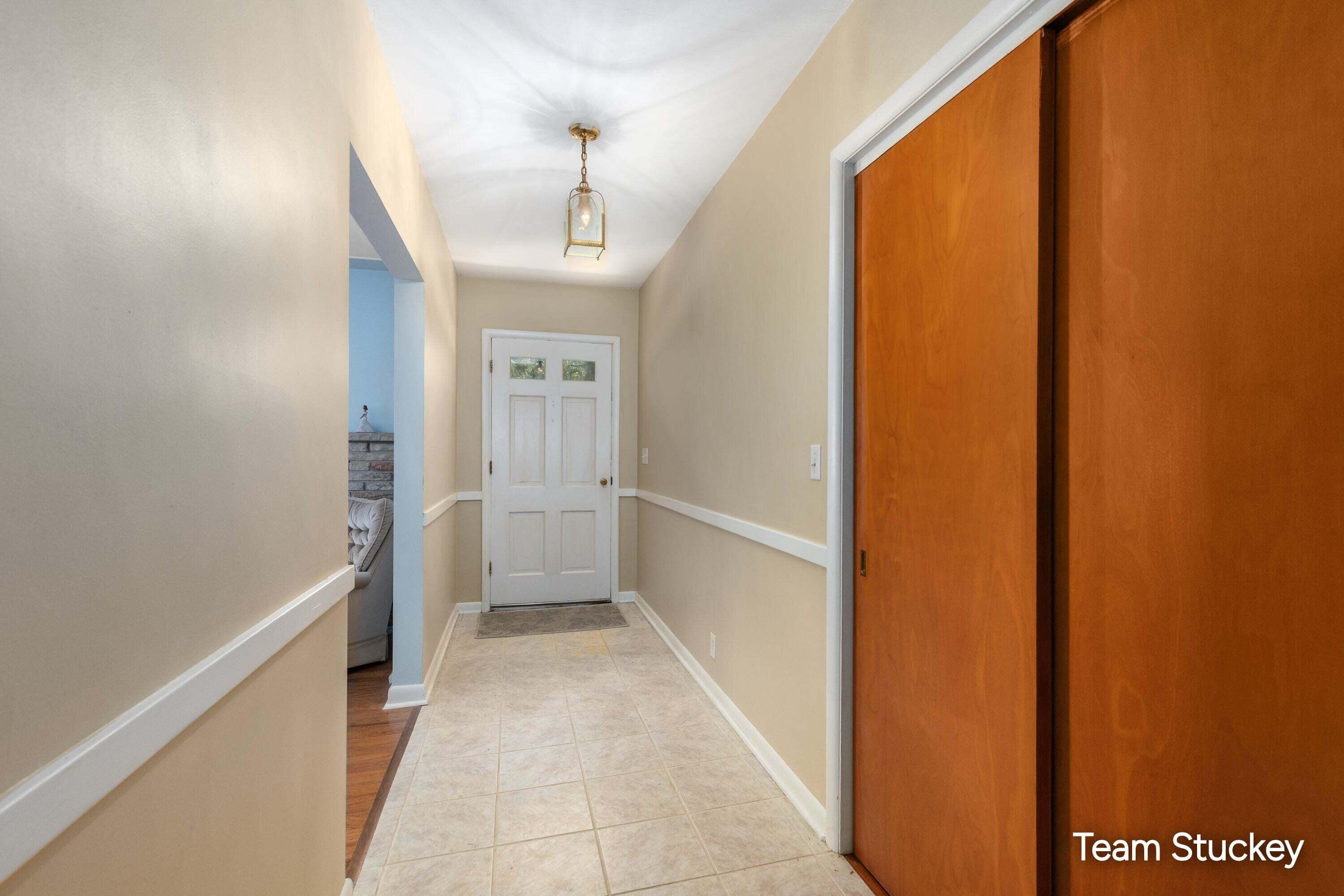 1127 Maplegrove Drive NW Grand Rapids MI 49504