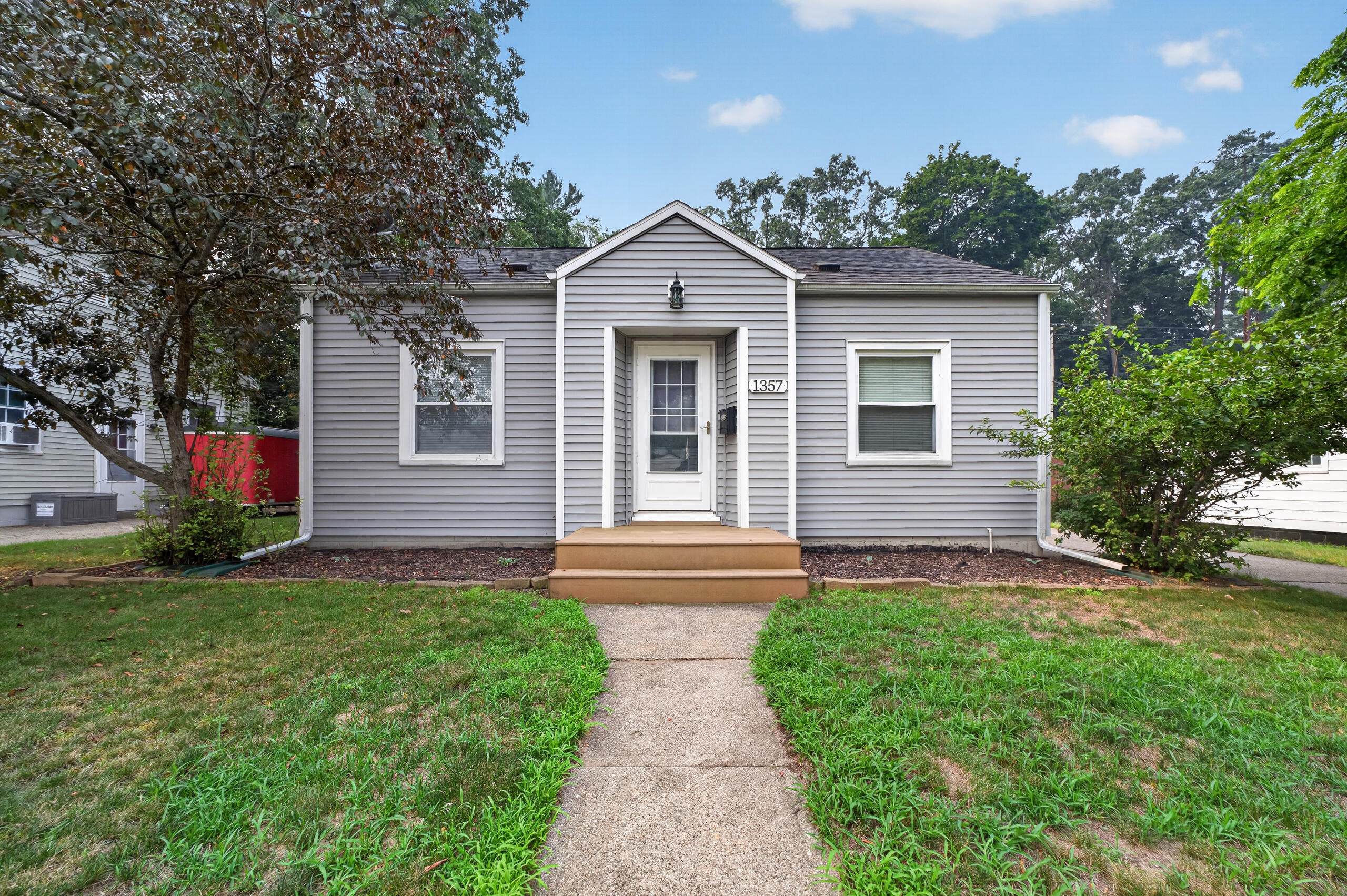 1357 Montague Avenue Muskegon MI 49441
