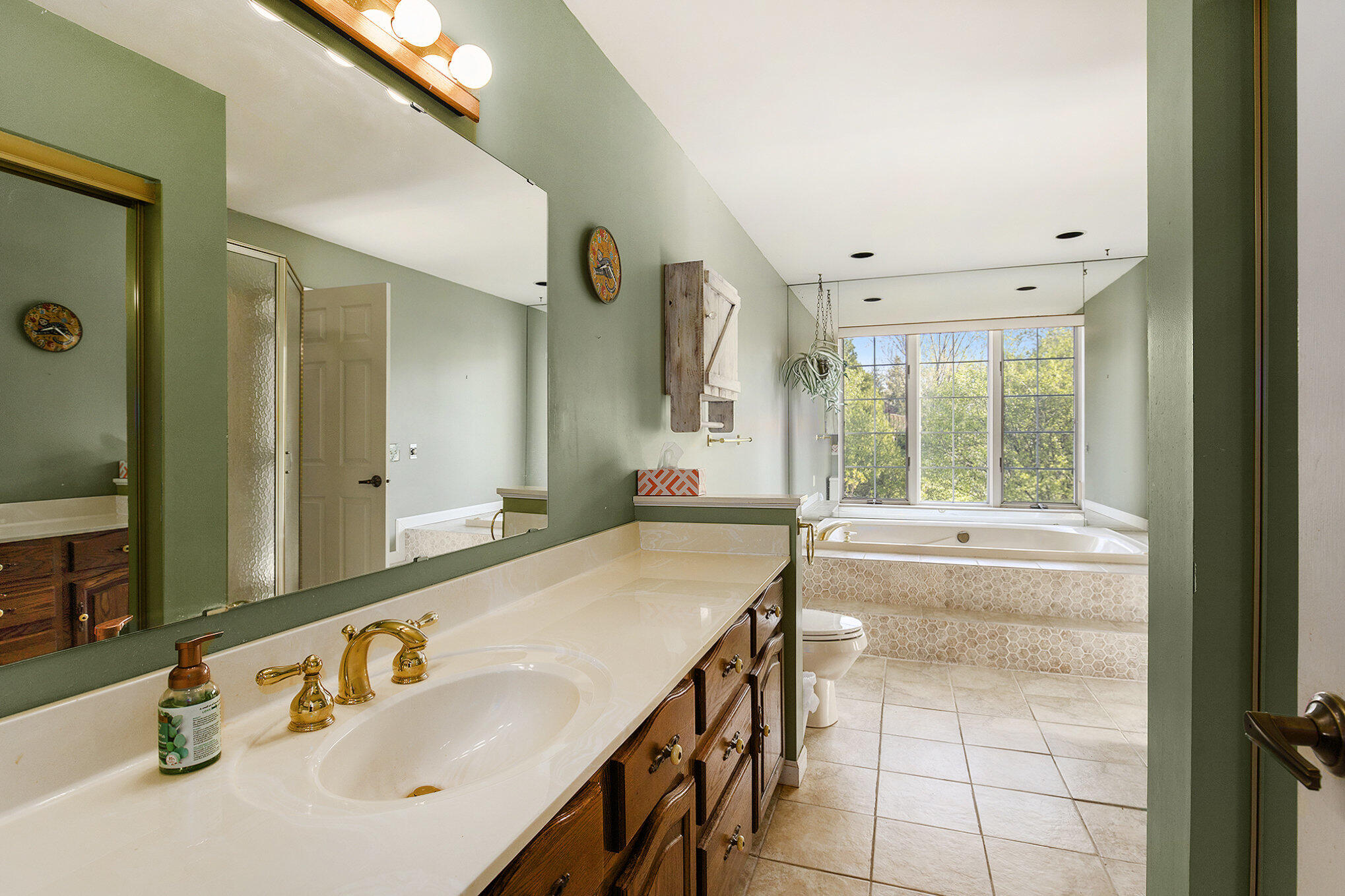 620 Twin Lakes Drive NE Grand Rapids MI 49525