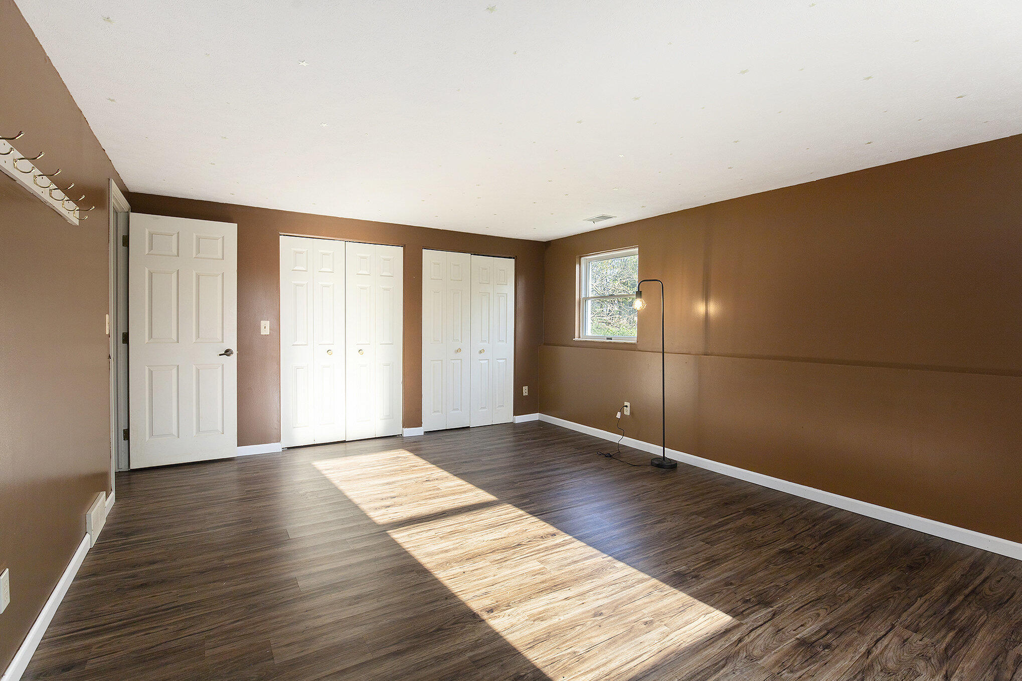 620 Twin Lakes Drive NE Grand Rapids MI 49525