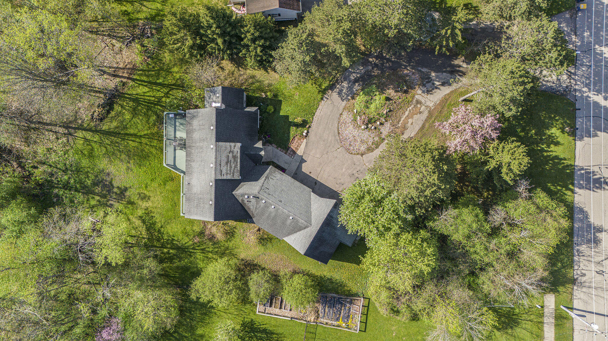 620 Twin Lakes Drive NE Grand Rapids MI 49525