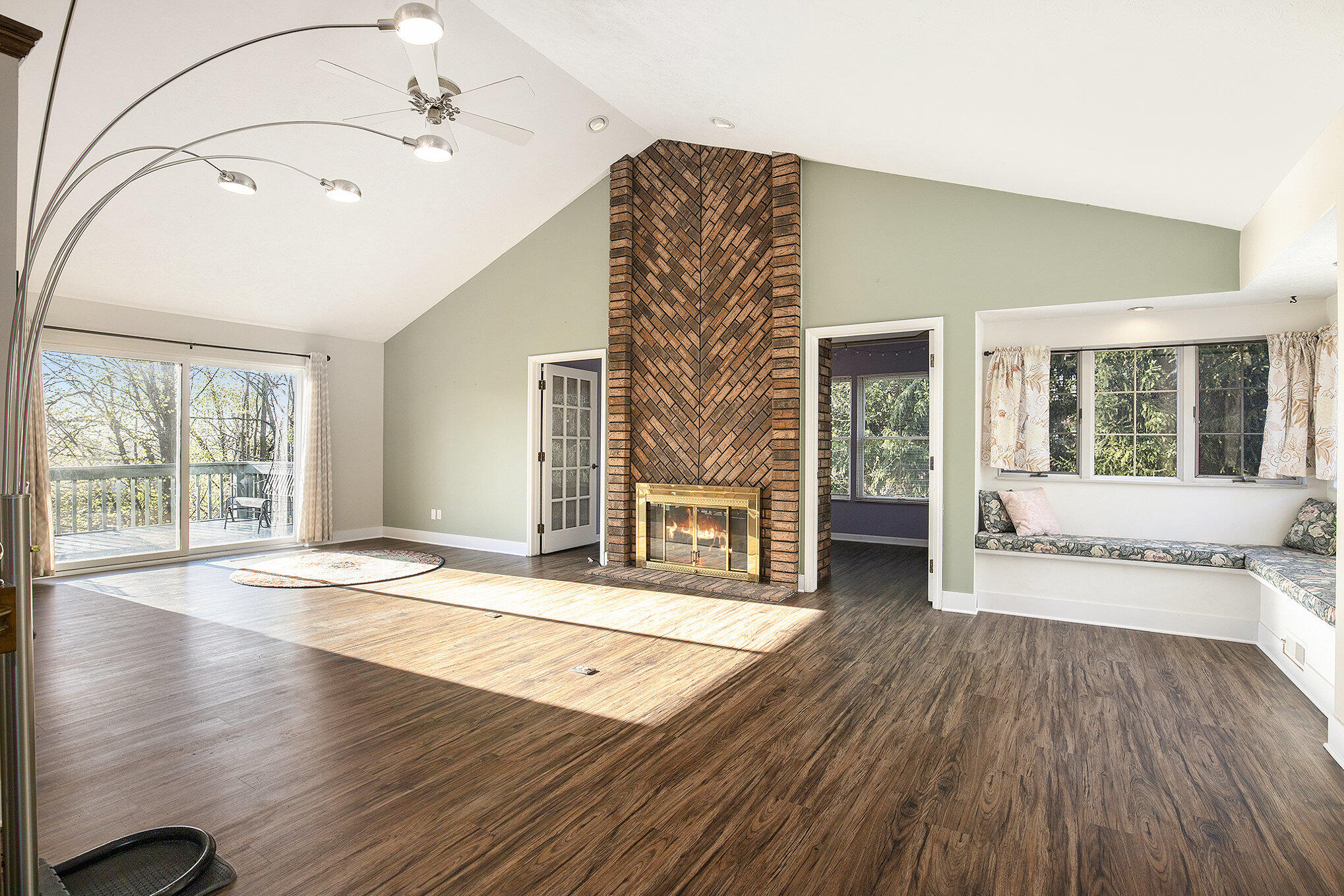 620 Twin Lakes Drive NE Grand Rapids MI 49525