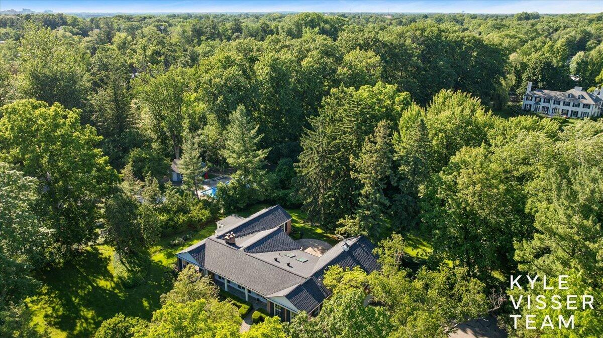 2089 Robinson Road SE Grand Rapids MI 49506