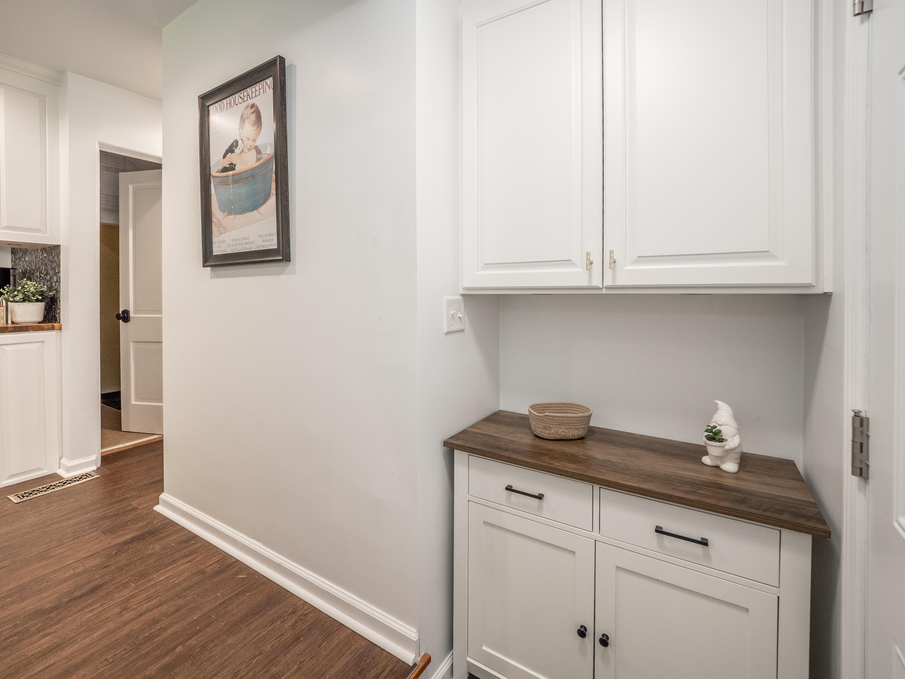 3811 Old Colony Road Kalamazoo MI 49008