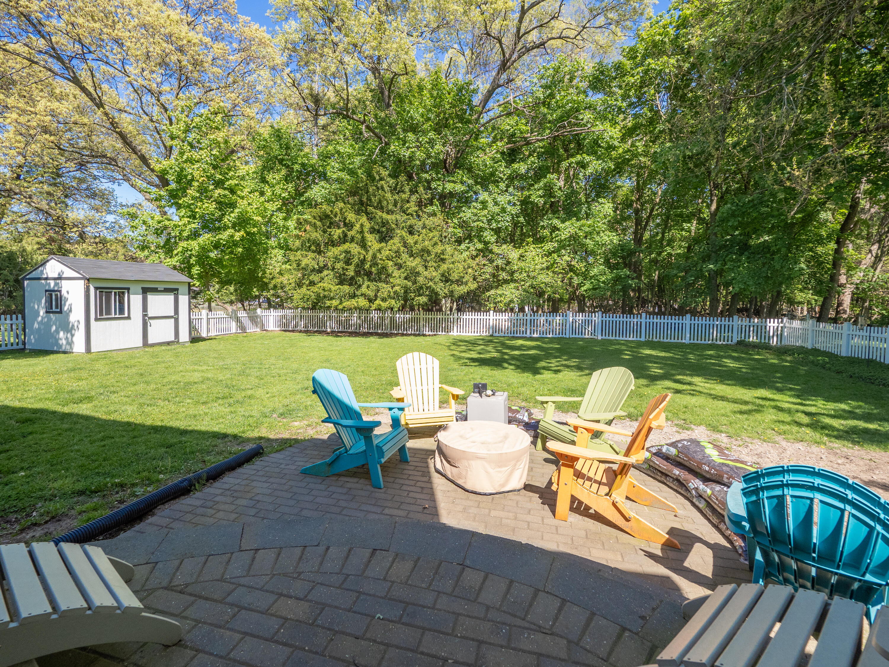 3811 Old Colony Road Kalamazoo MI 49008