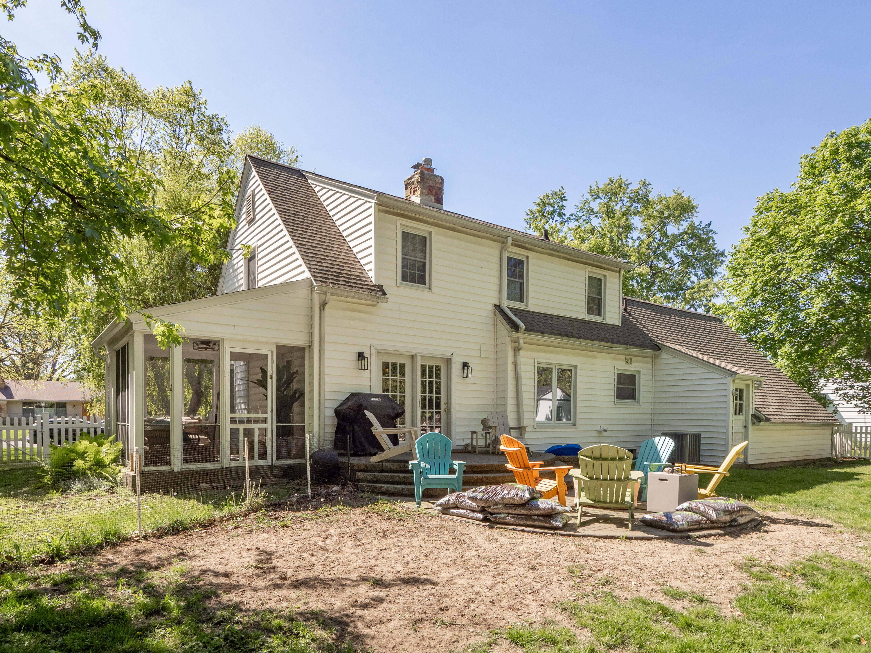3811 Old Colony Road Kalamazoo MI 49008