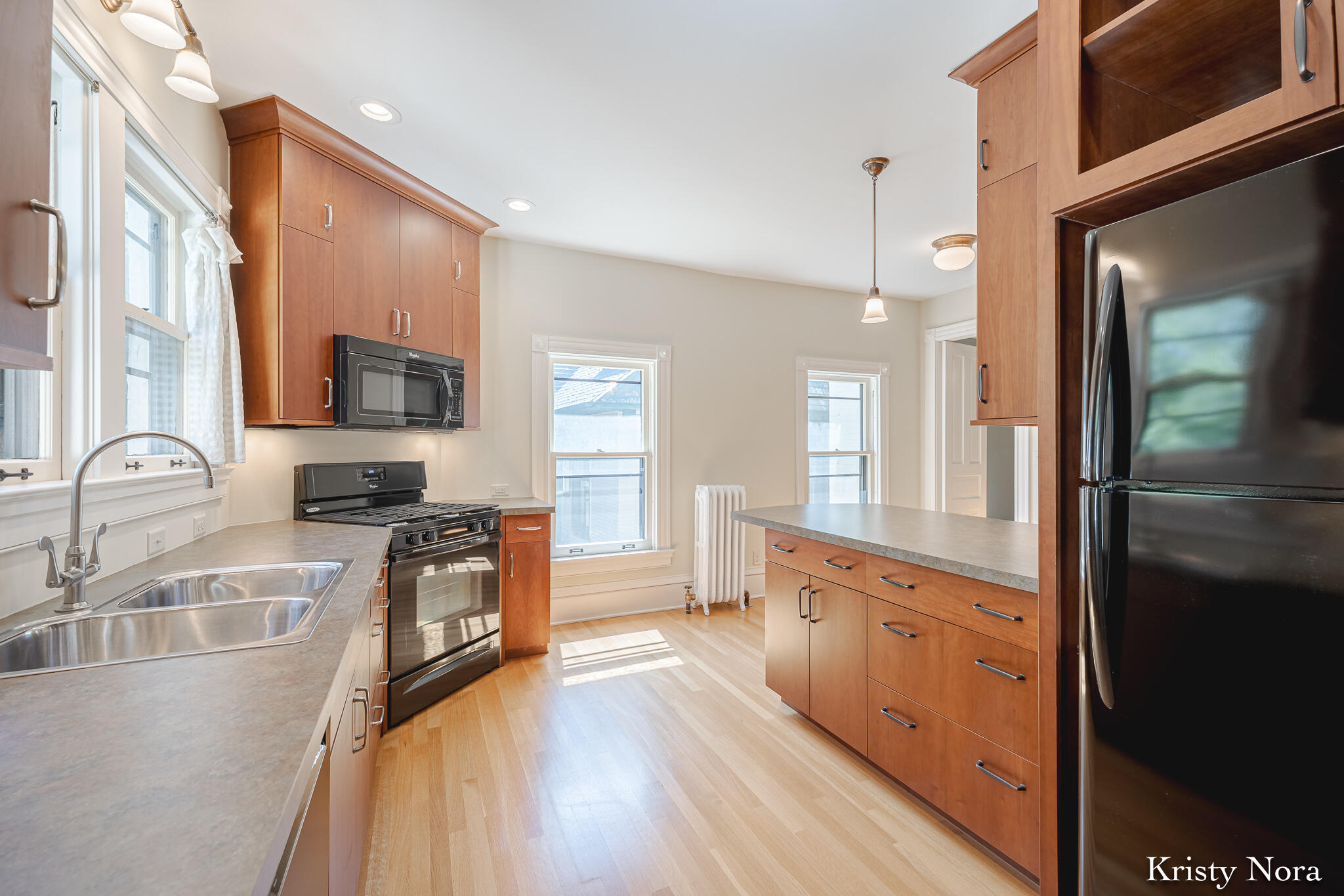 252 Madison Avenue SE Grand Rapids MI 49503