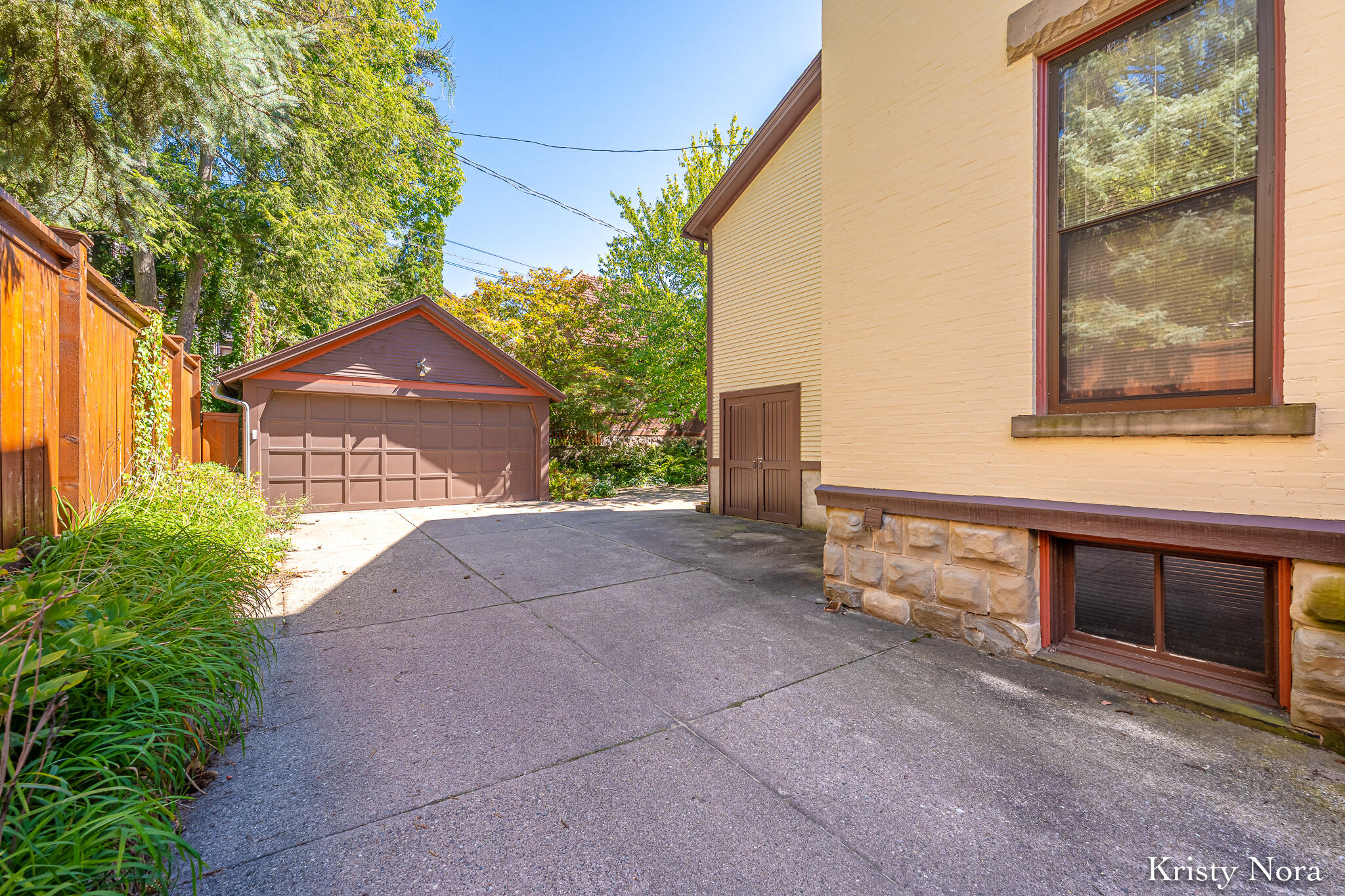 252 Madison Avenue SE Grand Rapids MI 49503