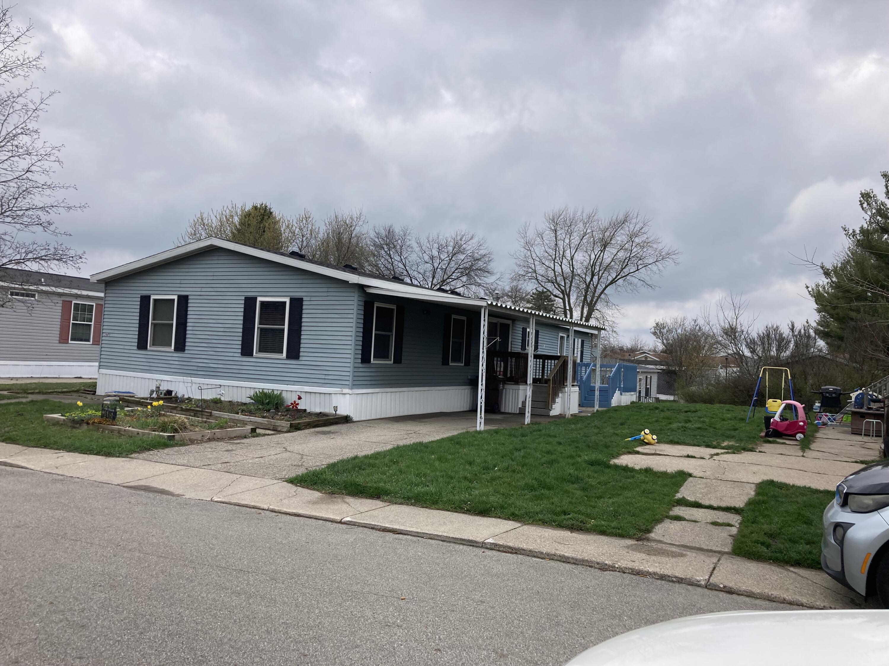 3685 Sugar Loaf Street NW Grand Rapids MI 49544
