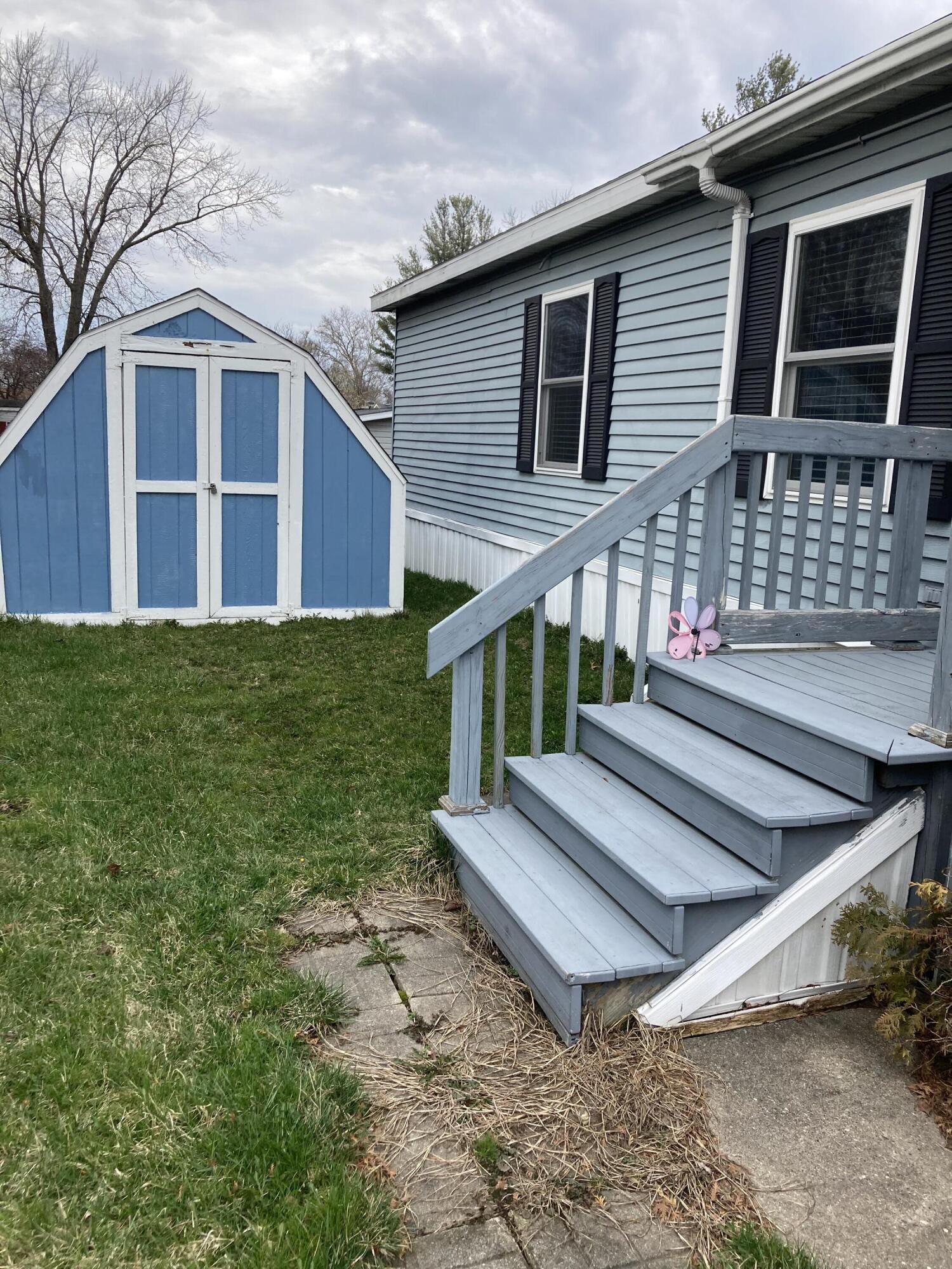 3685 Sugar Loaf Street NW Grand Rapids MI 49544