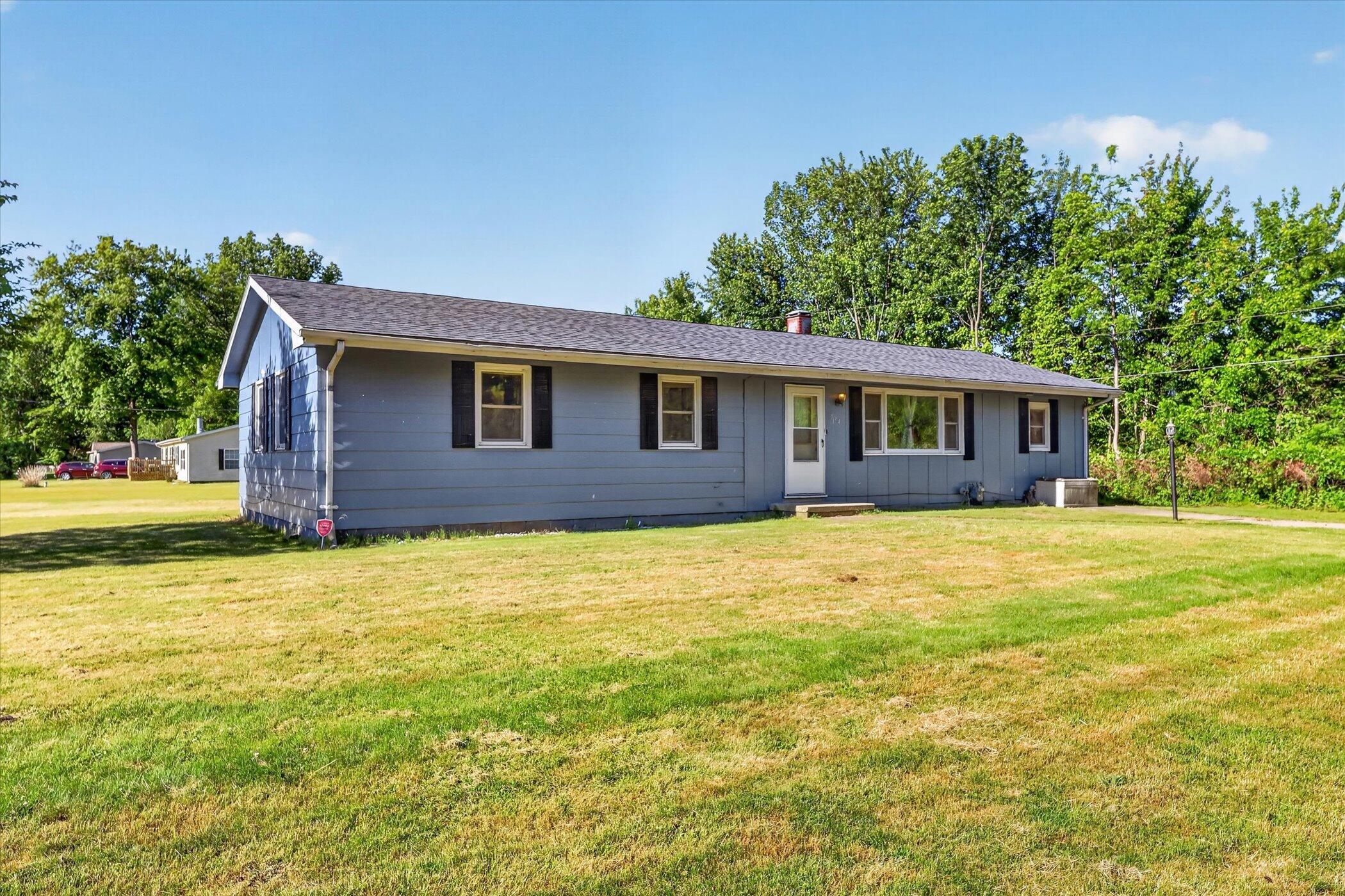 974 Emerson Avenue Benton Harbor MI 49022