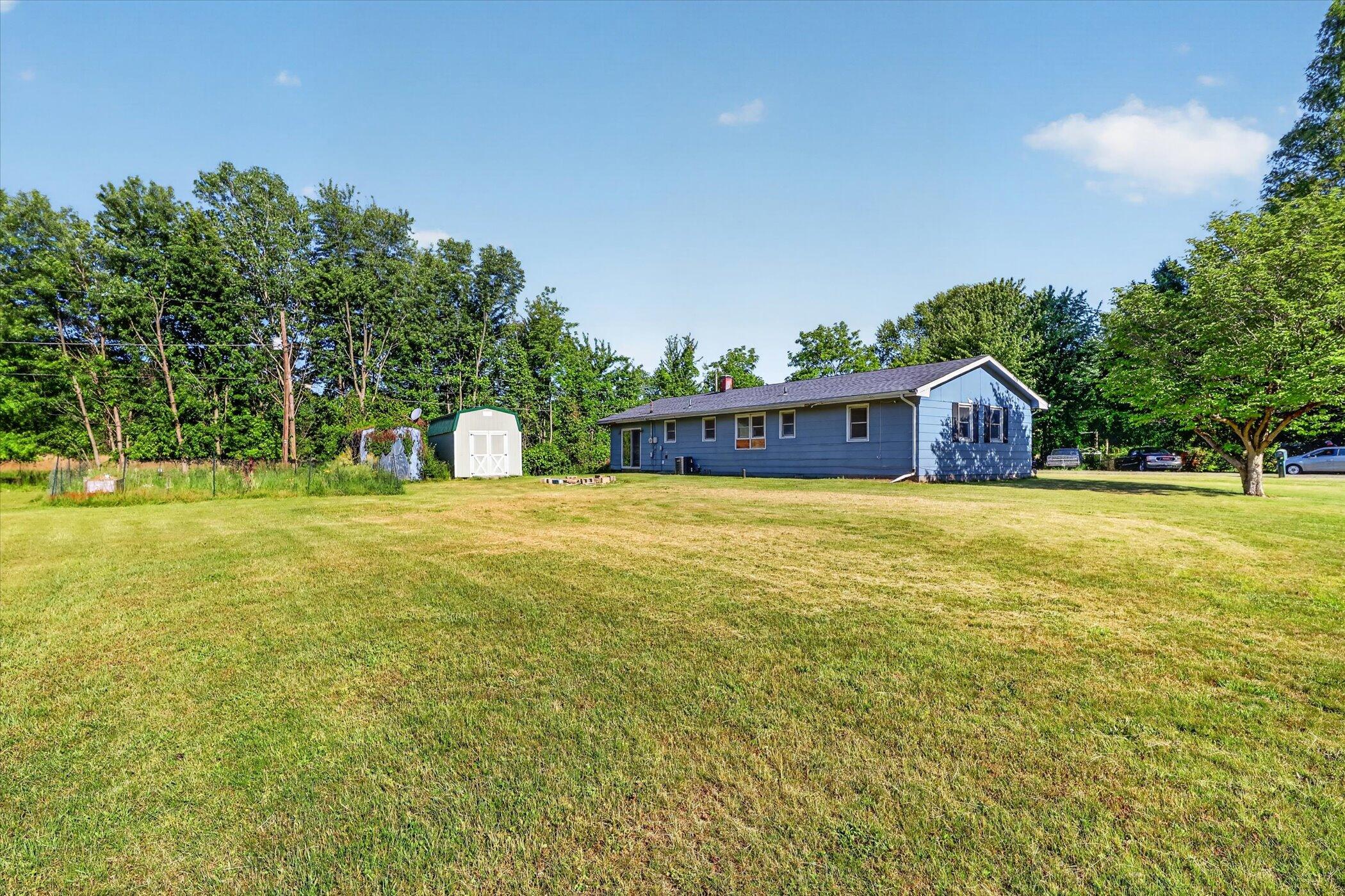 974 Emerson Avenue Benton Harbor MI 49022