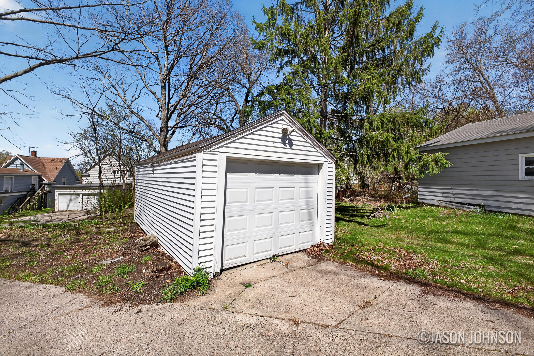 312 Sweet Street NE Grand Rapids MI 49505