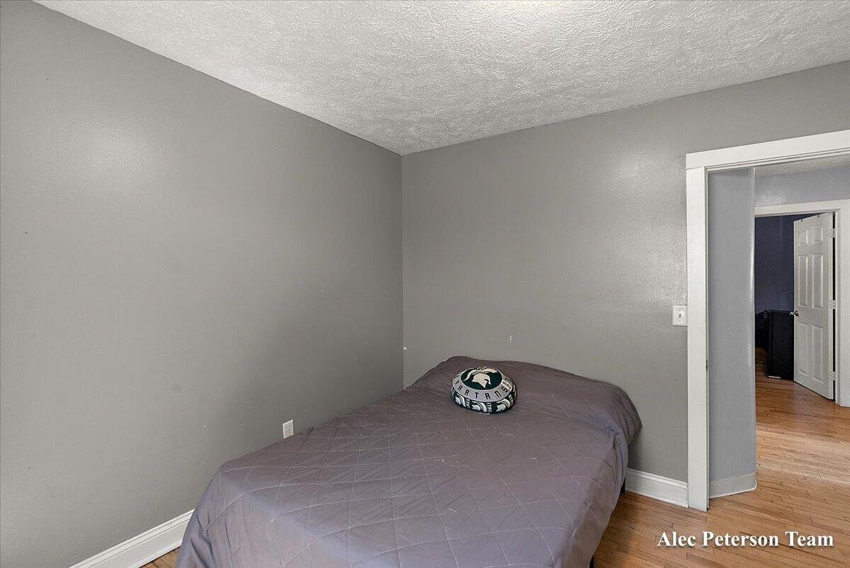 1473 Center Street Muskegon MI 49442