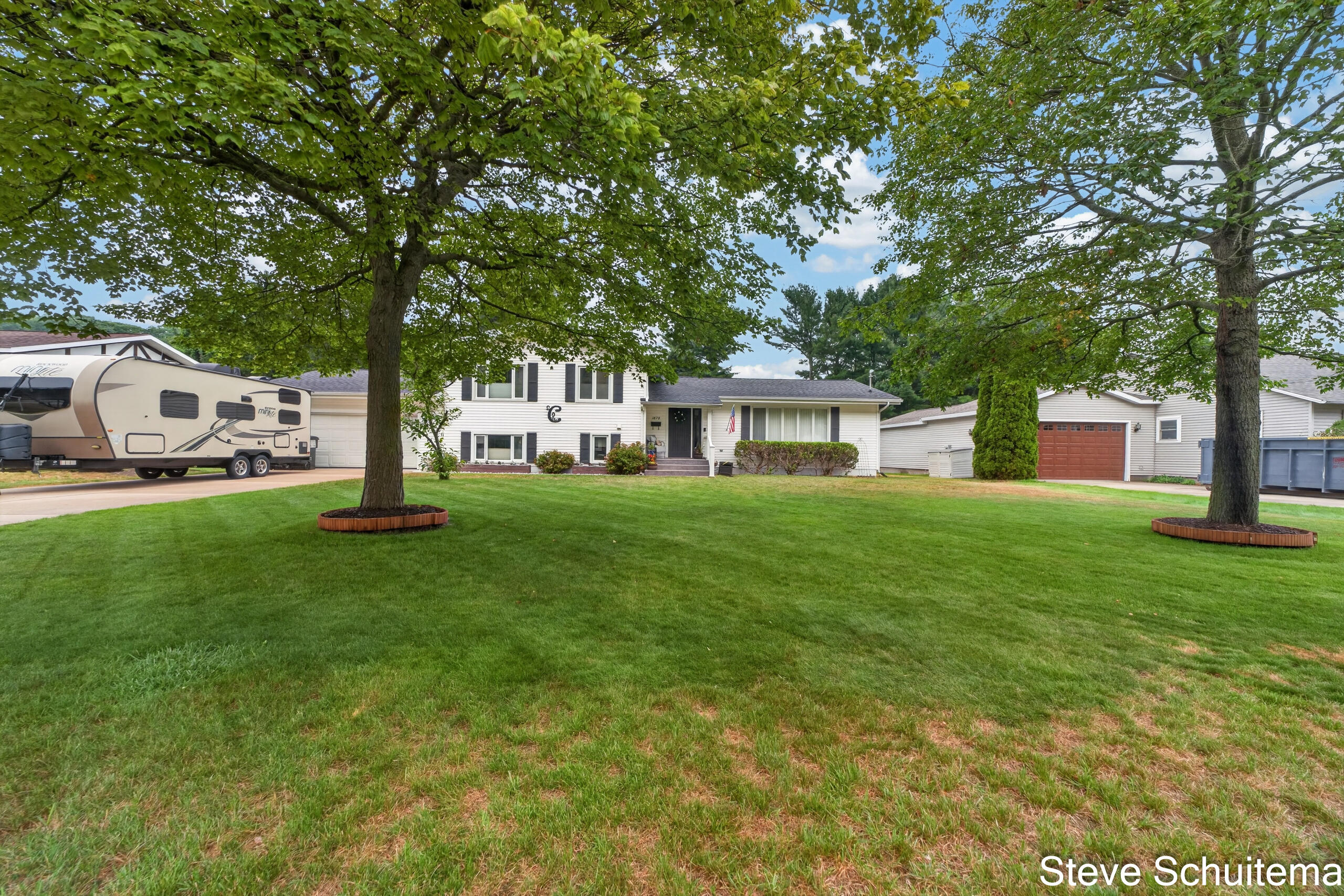 1870 Hendrick Road Norton Shores MI 49441