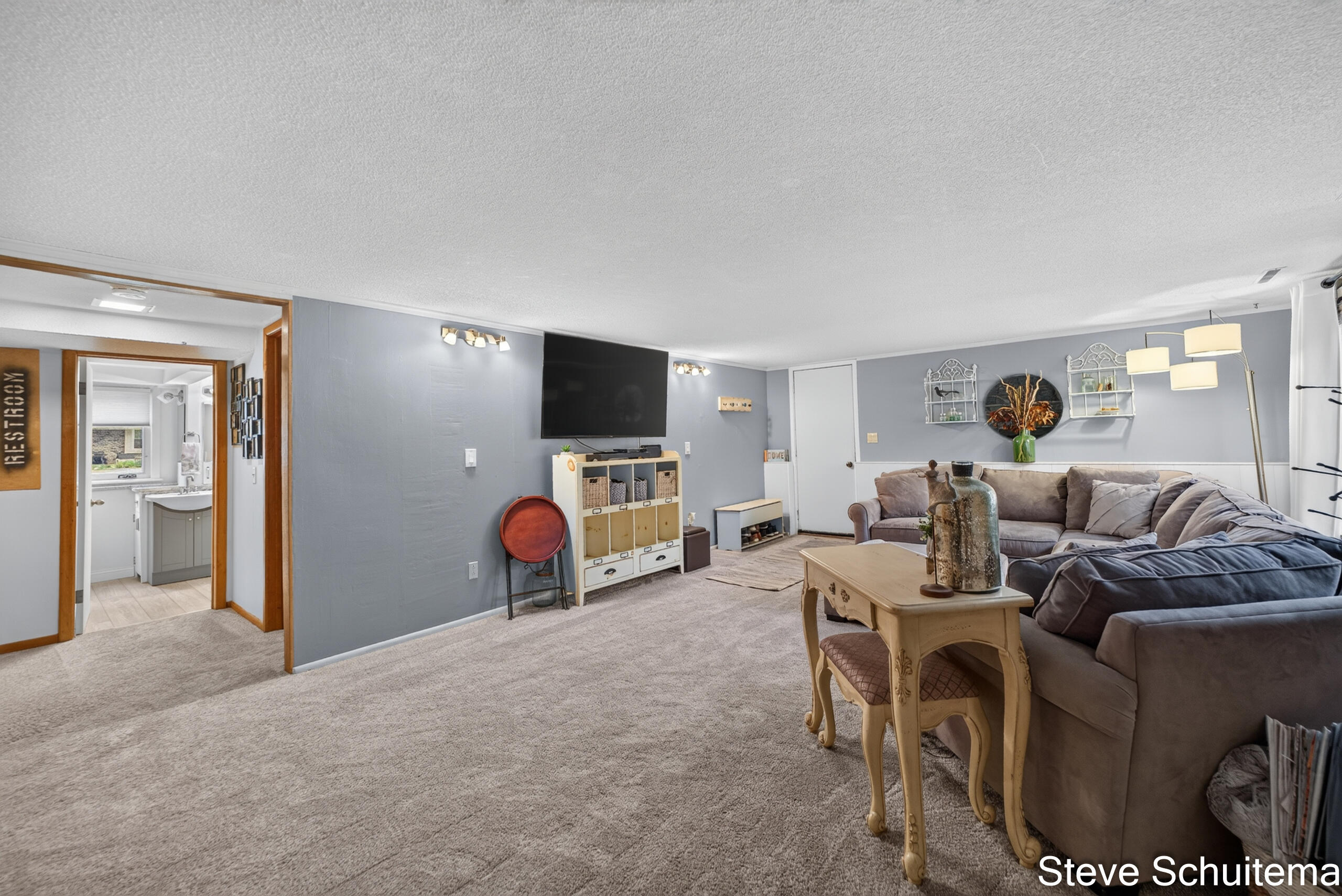 1870 Hendrick Road Norton Shores MI 49441