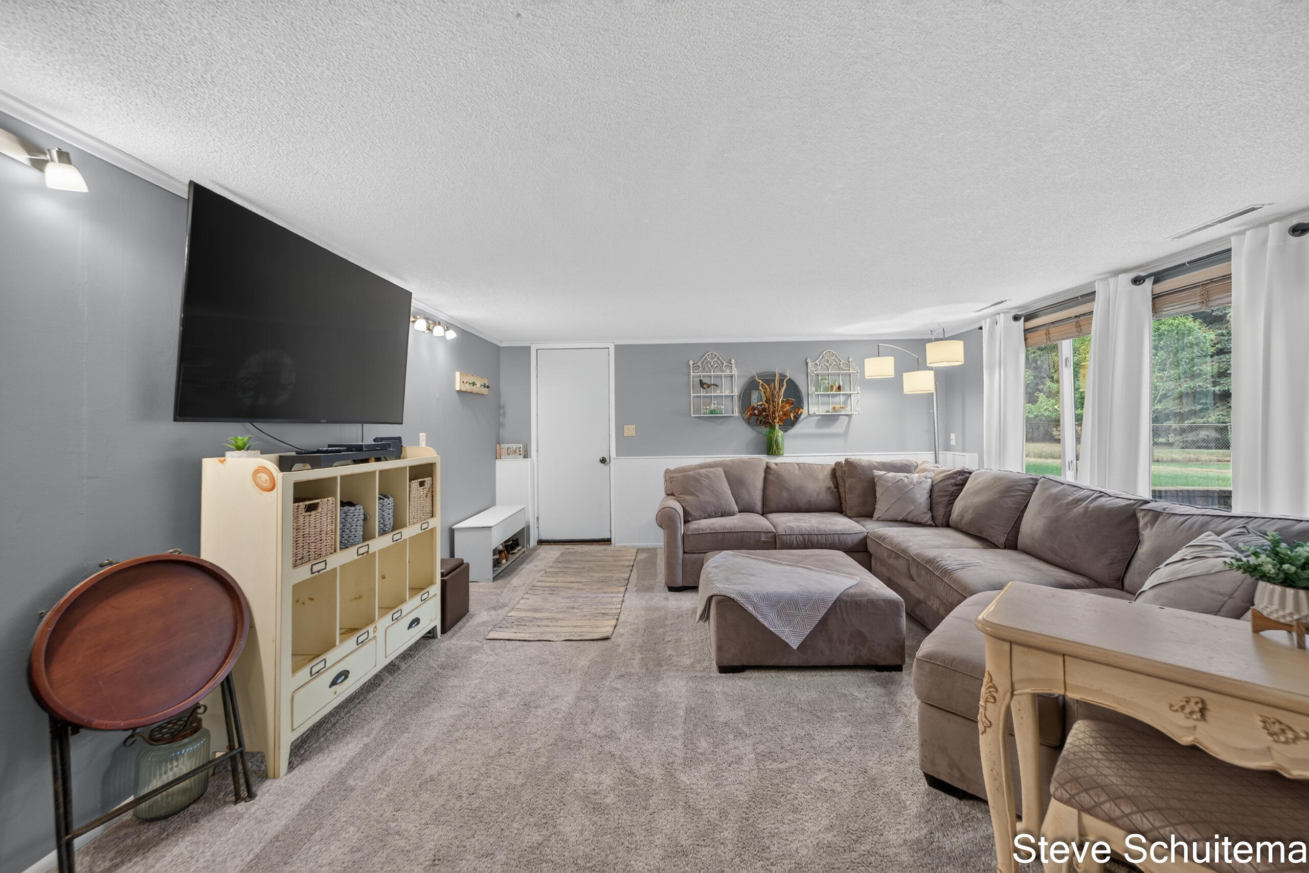 1870 Hendrick Road Norton Shores MI 49441