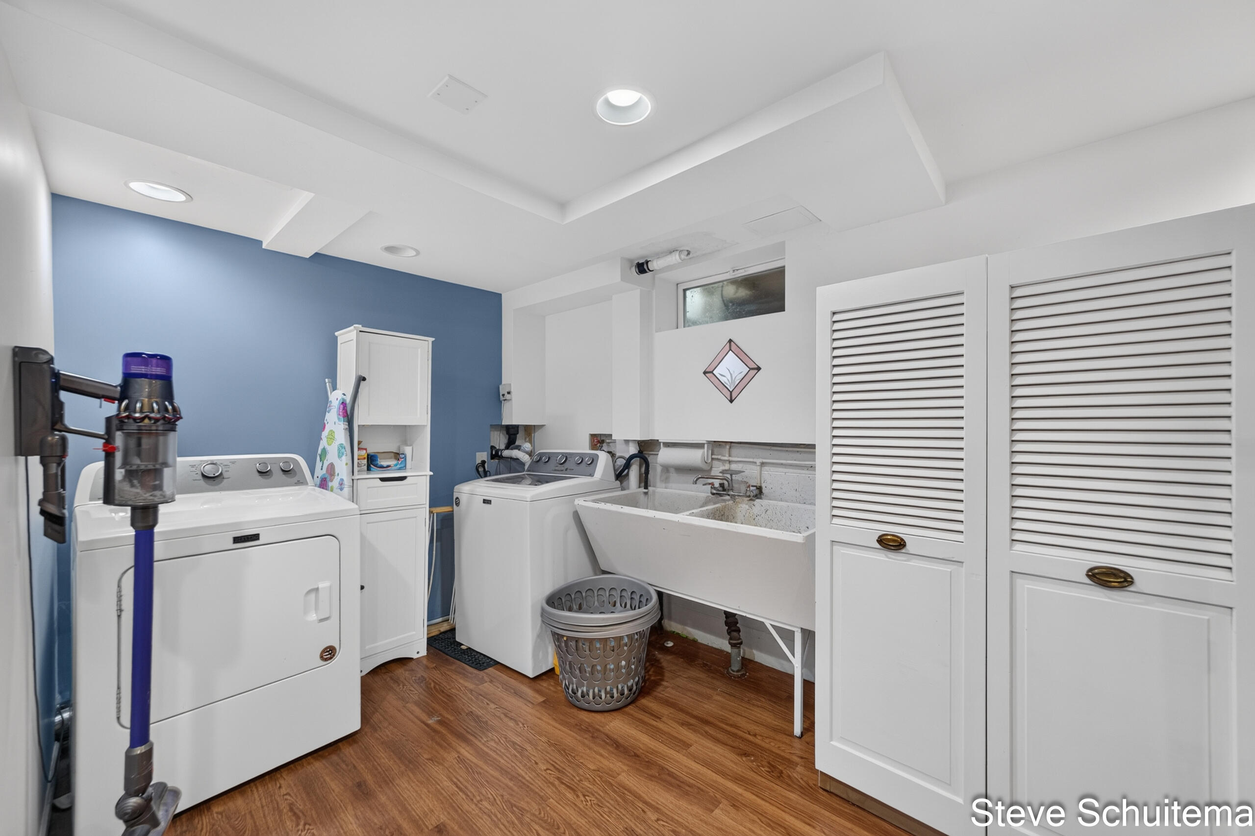 1870 Hendrick Road Norton Shores MI 49441