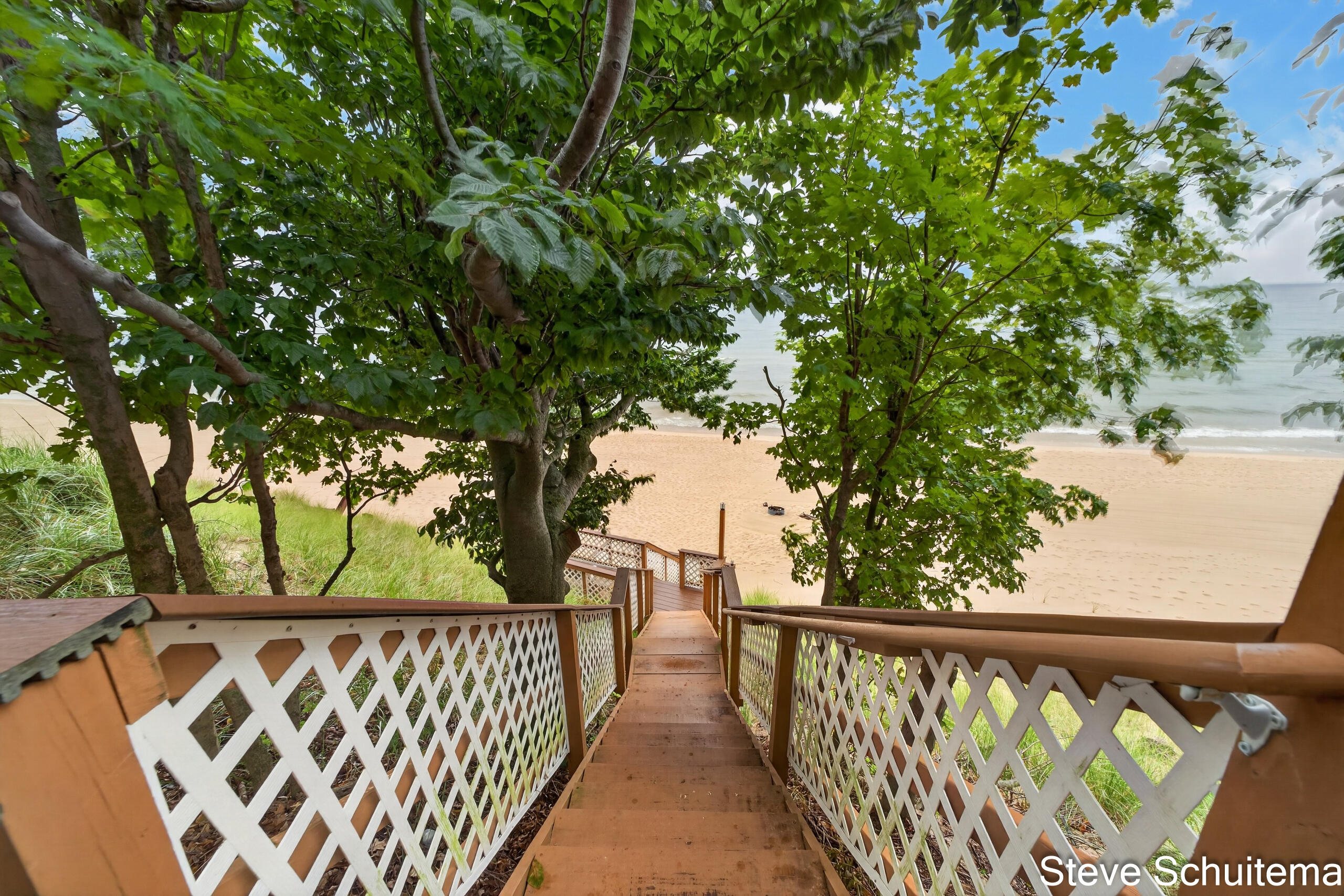 1870 Hendrick Road Norton Shores MI 49441