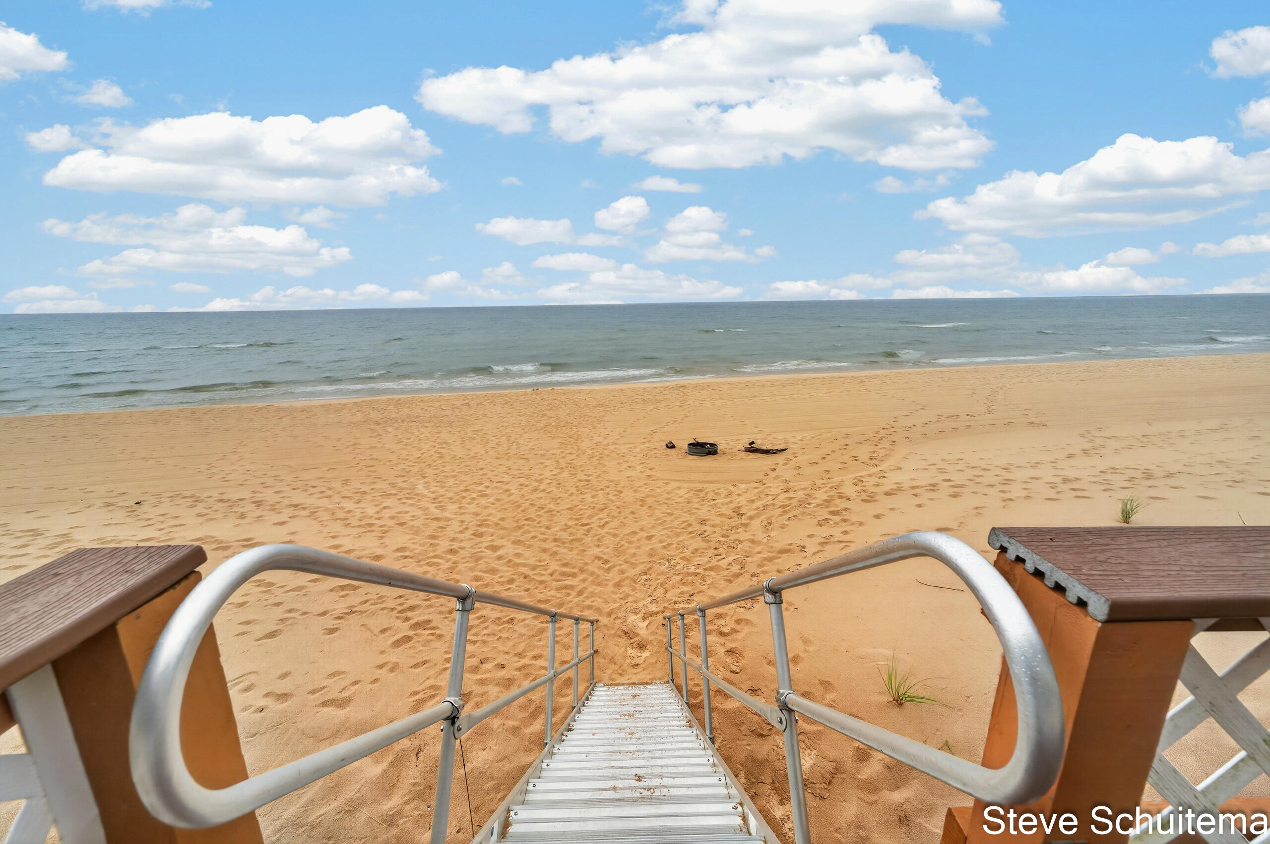 1870 Hendrick Road Norton Shores MI 49441