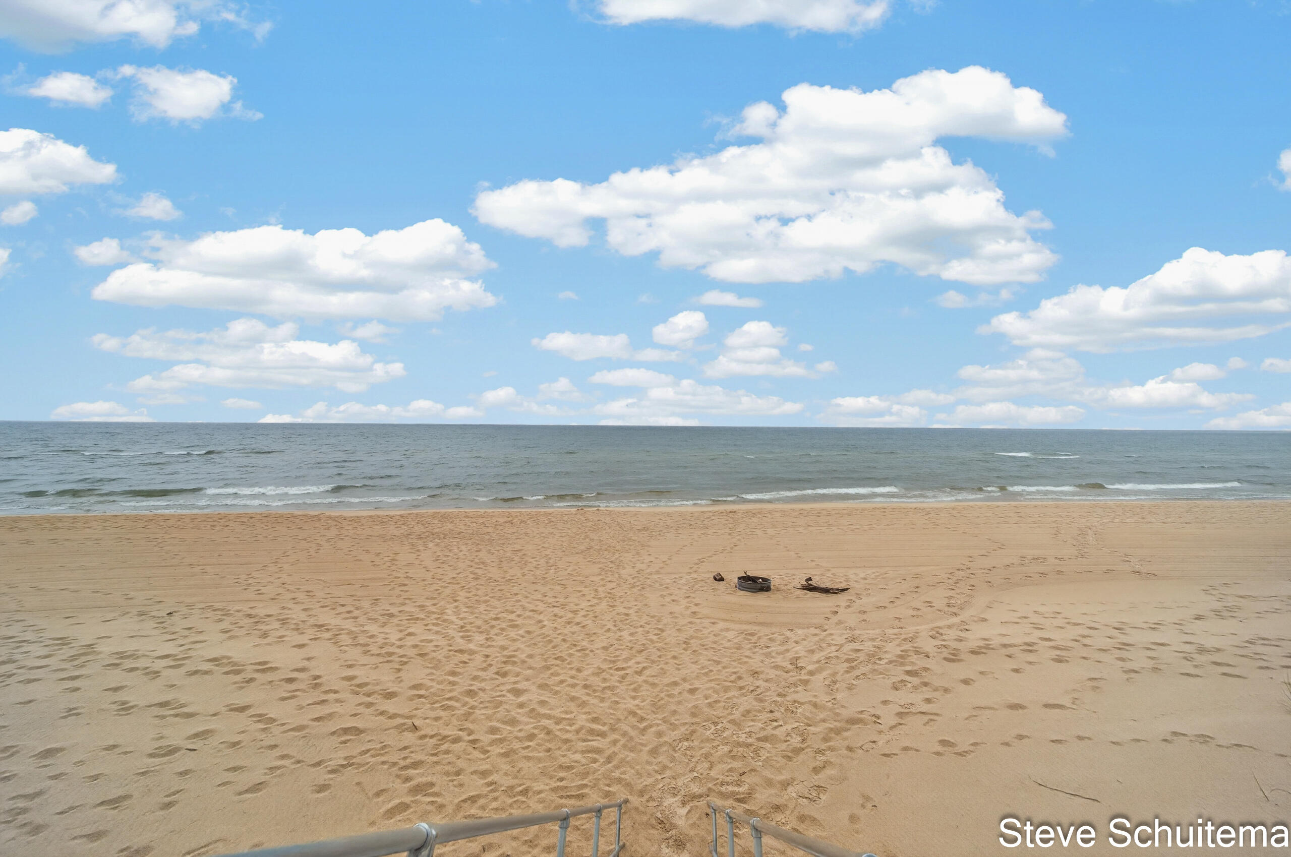 1870 Hendrick Road Norton Shores MI 49441