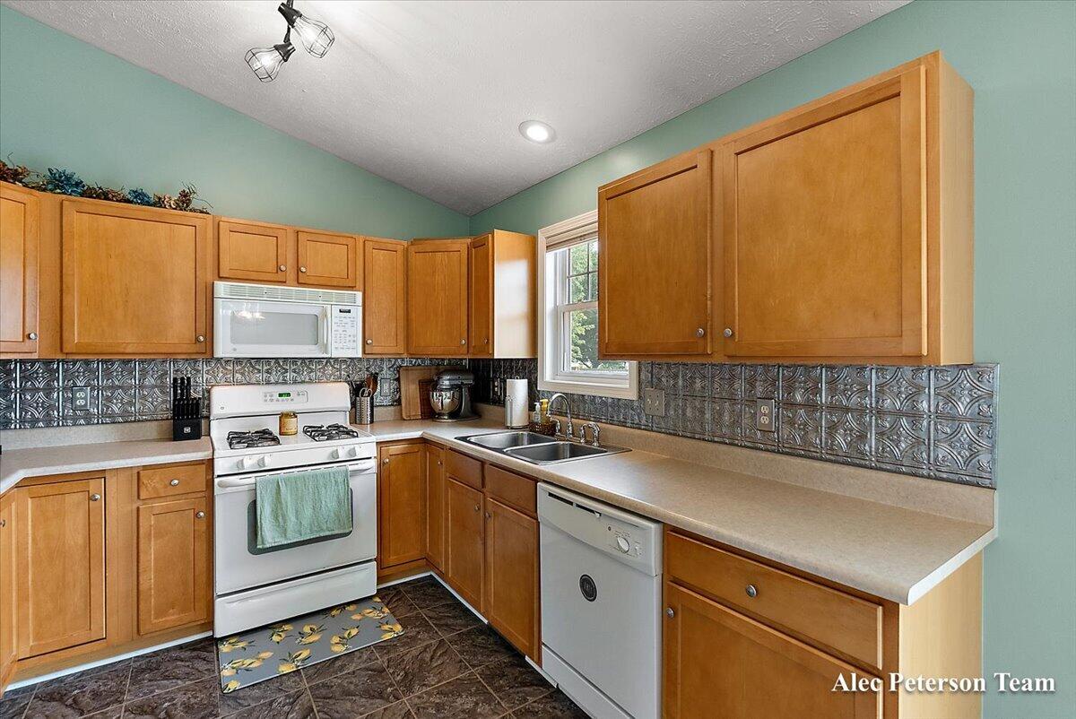 2938 Nordic Avenue Kalamazoo MI 49004