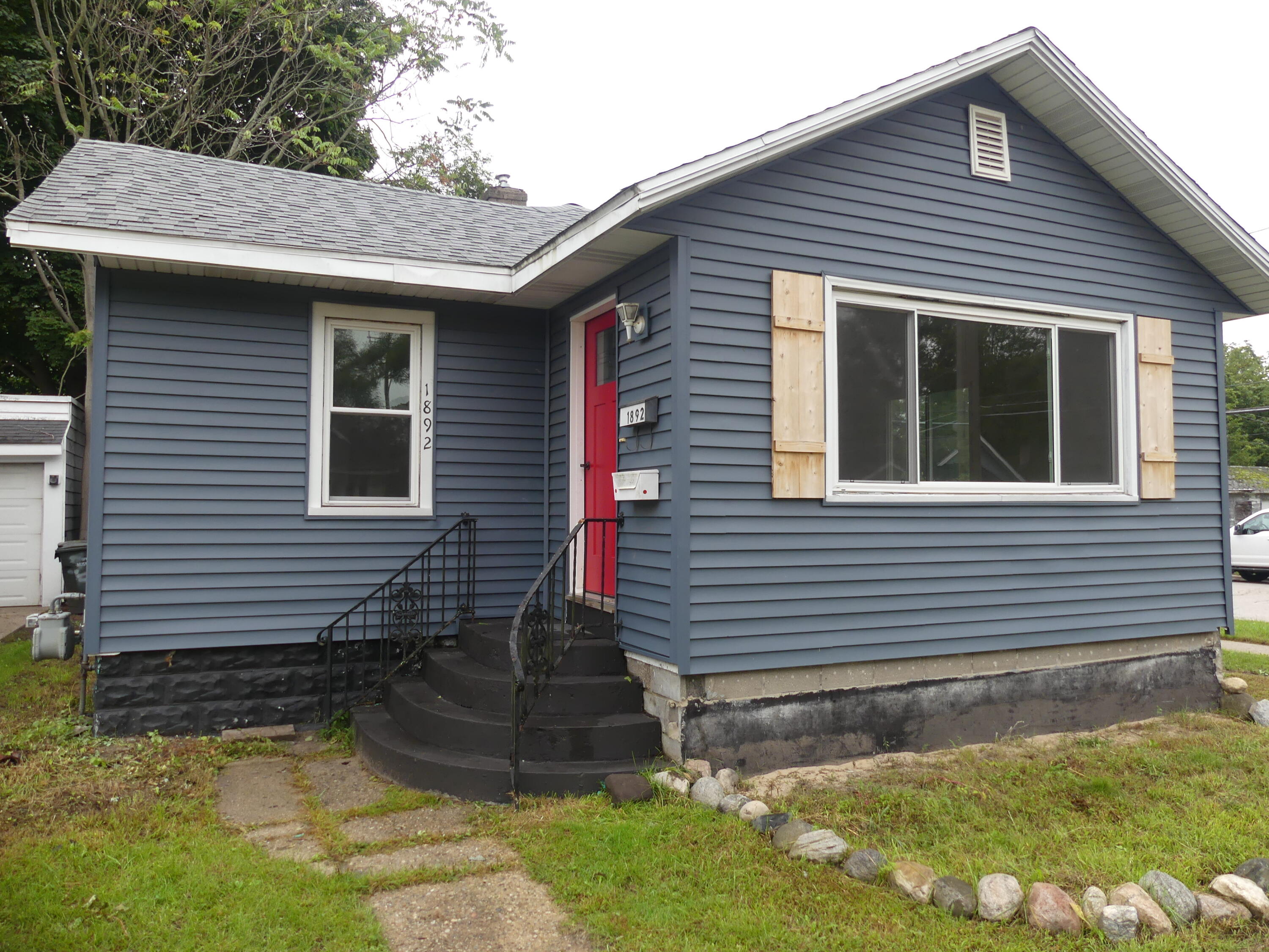 1892 Wood Street Muskegon MI 49442