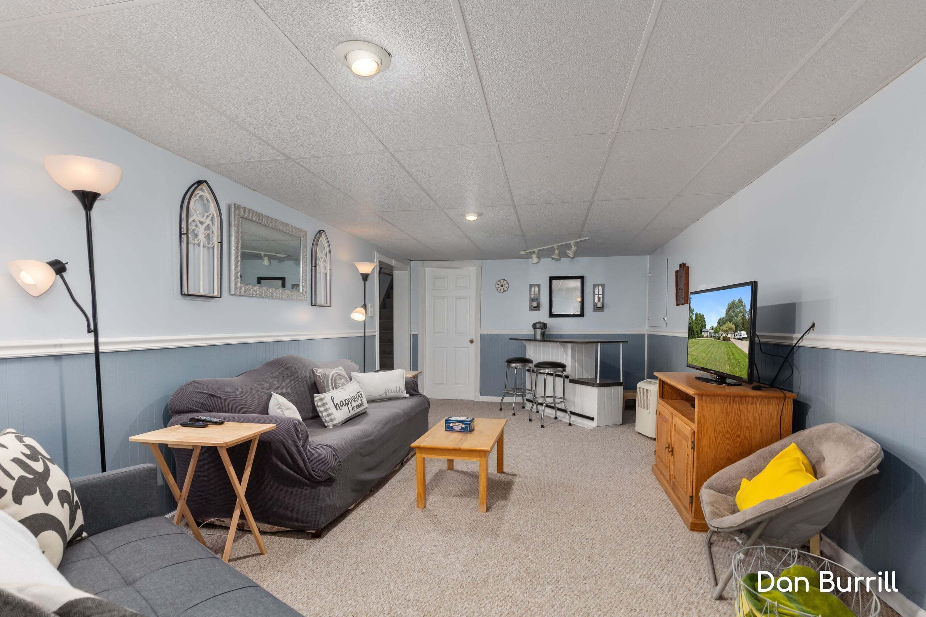 10679 Keystone Drive NE Ada MI 49301