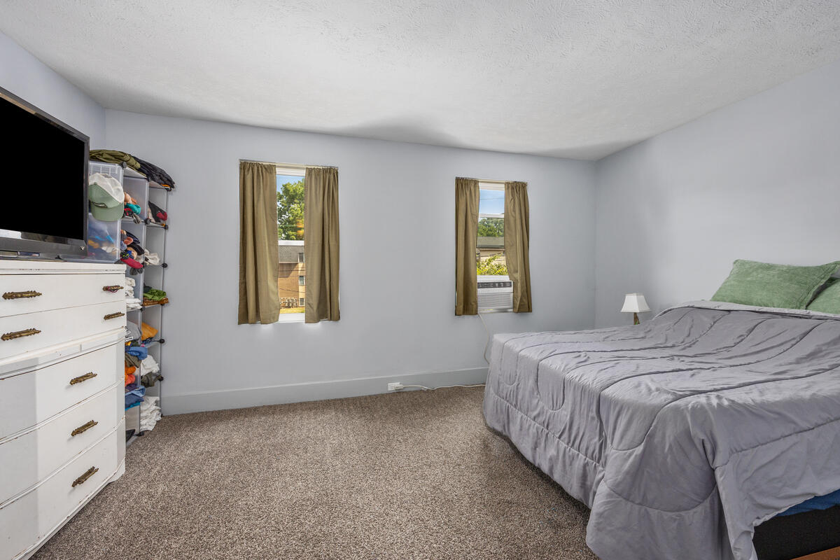 852 Leonard Street NE Grand Rapids MI 49503