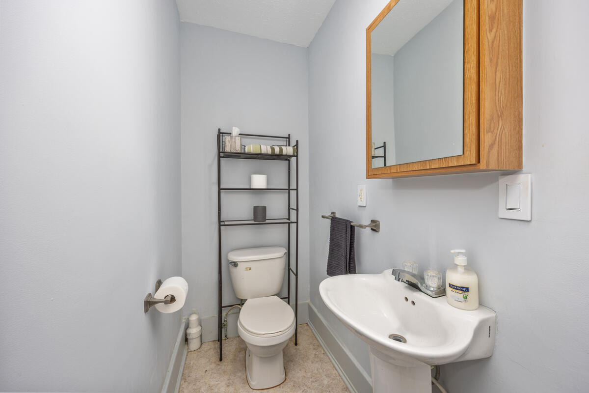 852 Leonard Street NE Grand Rapids MI 49503