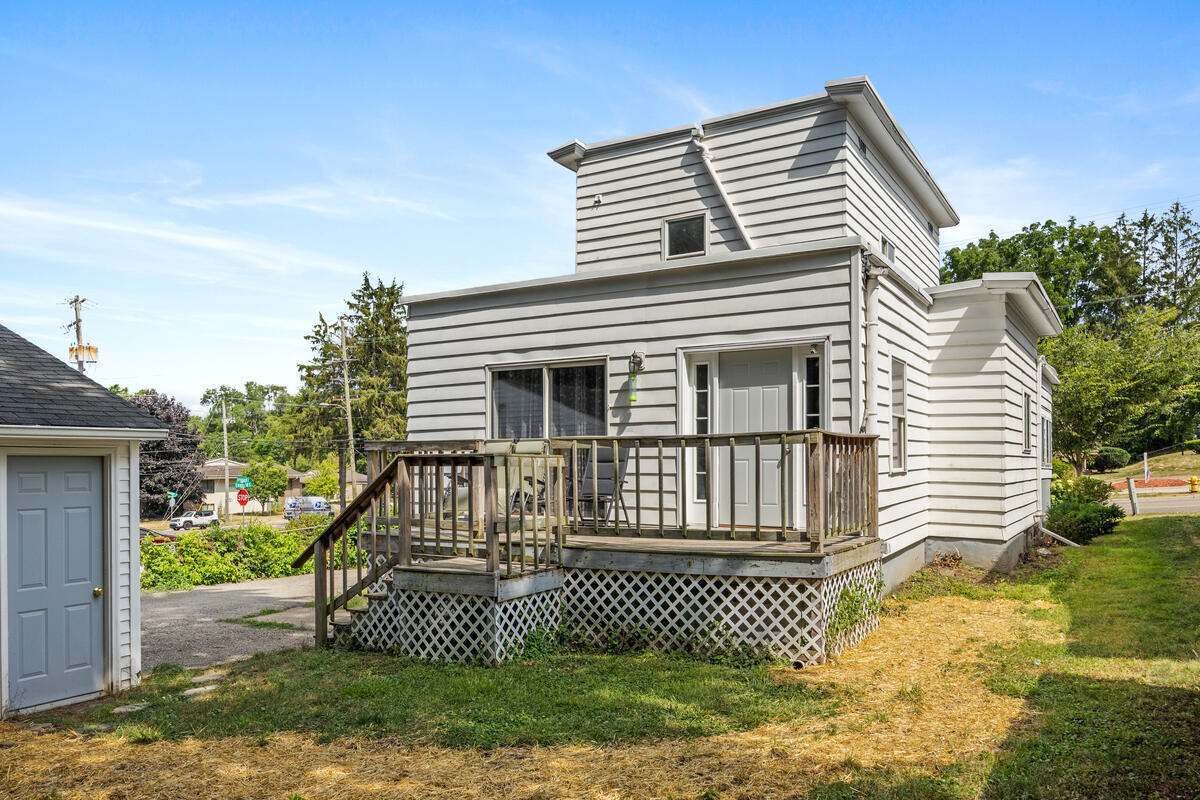 852 Leonard Street NE Grand Rapids MI 49503
