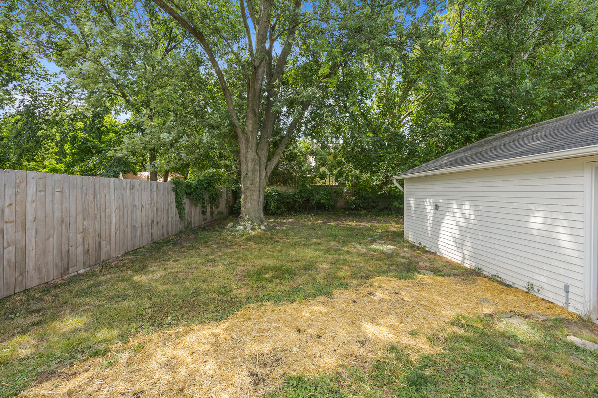 852 Leonard Street NE Grand Rapids MI 49503