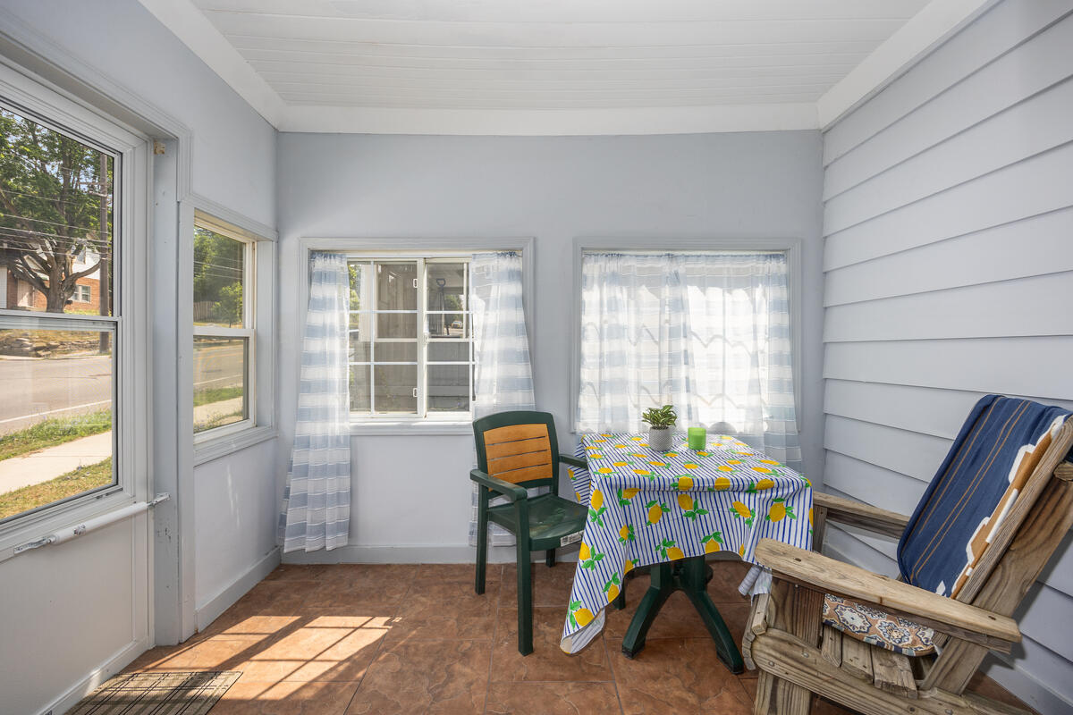 852 Leonard Street NE Grand Rapids MI 49503