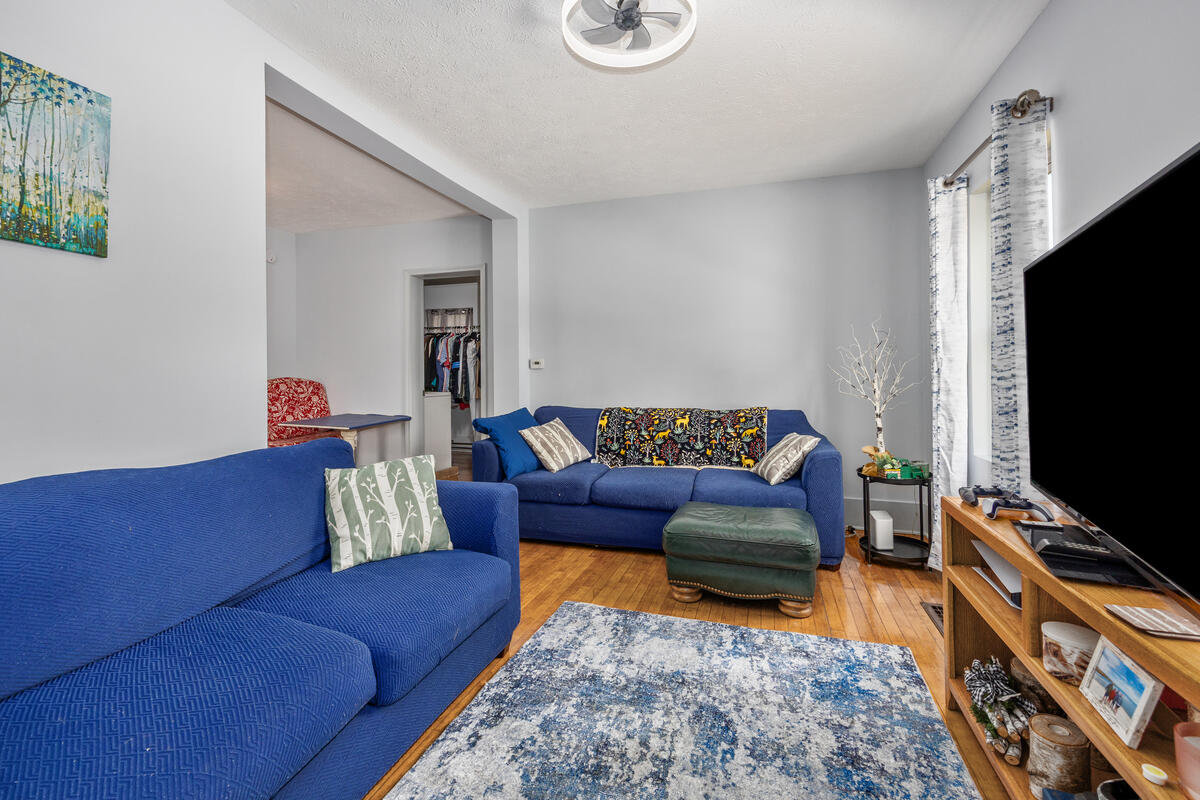 852 Leonard Street NE Grand Rapids MI 49503