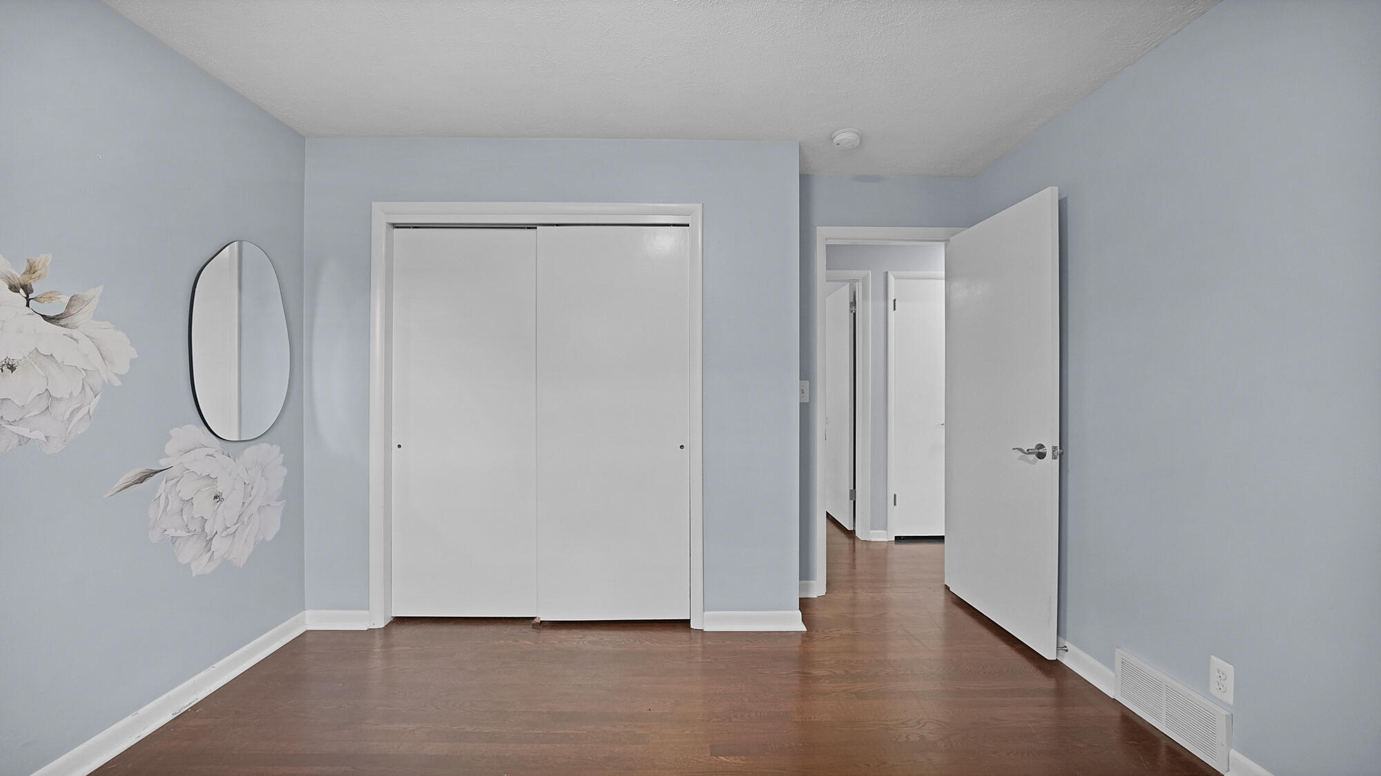 1728 Langley Street SE Grand Rapids MI 49508