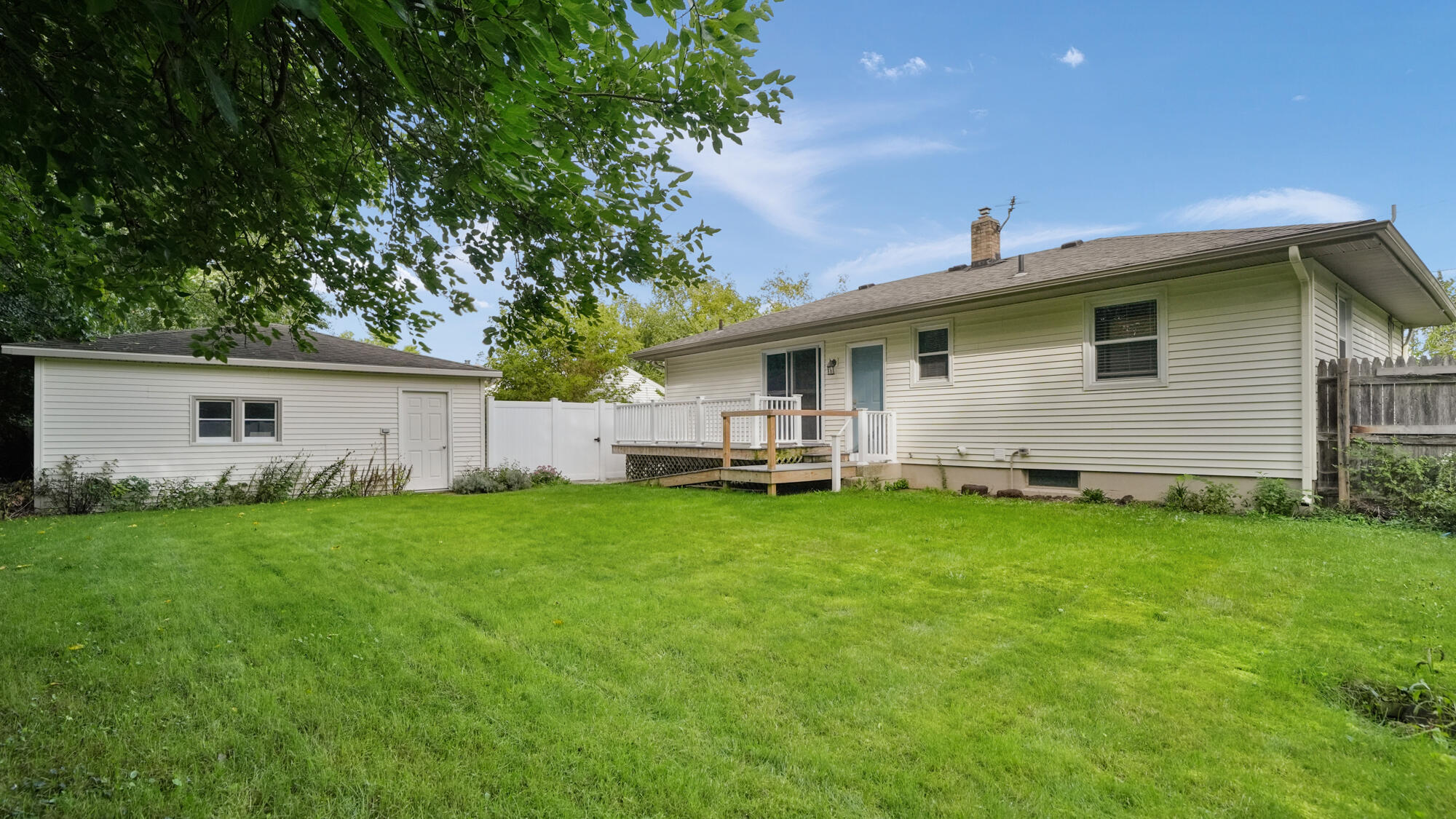 1728 Langley Street SE Grand Rapids MI 49508