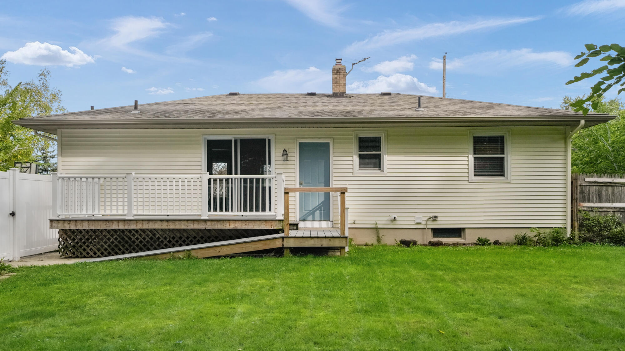 1728 Langley Street SE Grand Rapids MI 49508